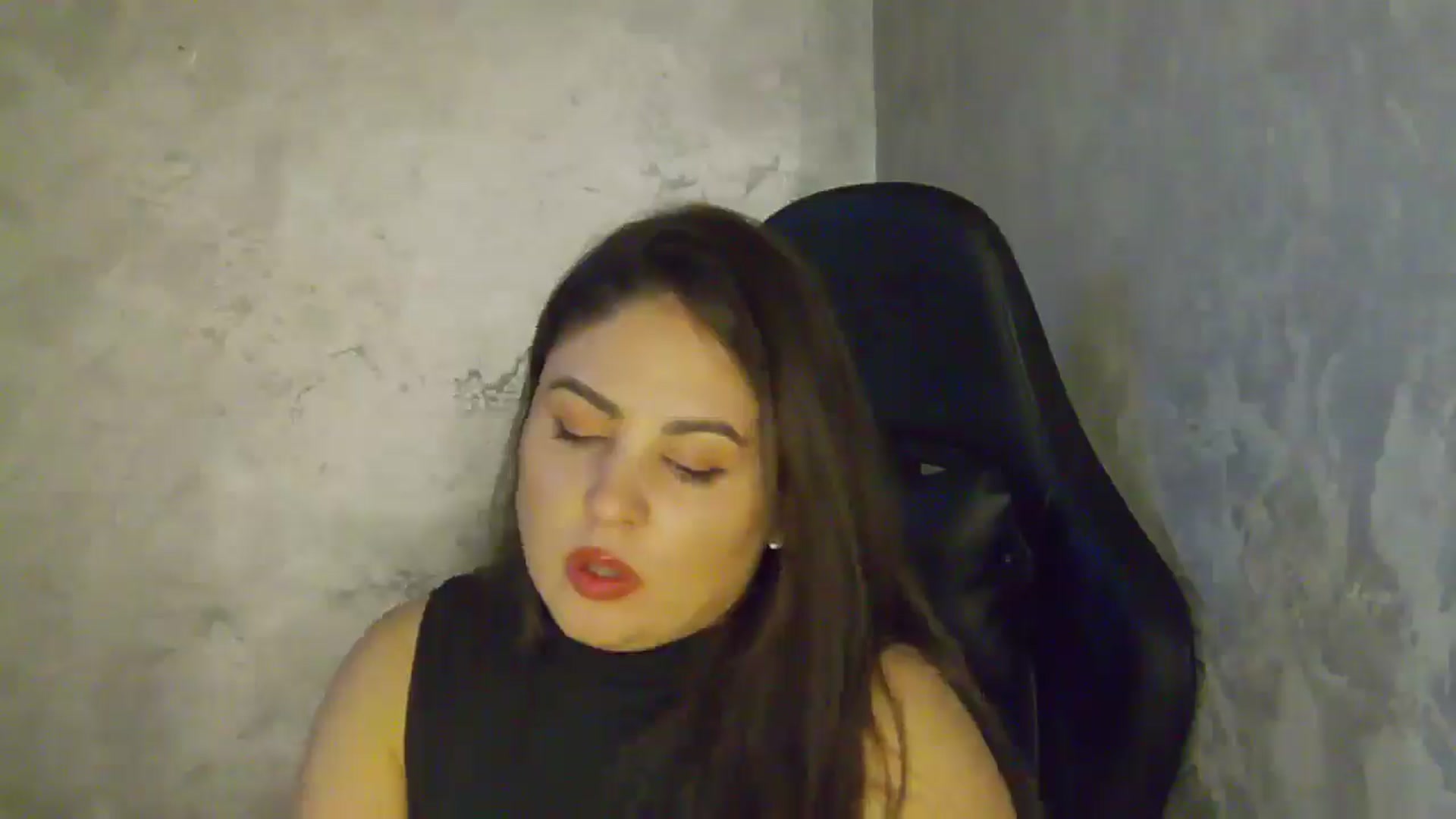 Gallery image thumbnail from NotVanilla's myfreecams stream on, 02/18/2026, 05:34 image 6 of 20
