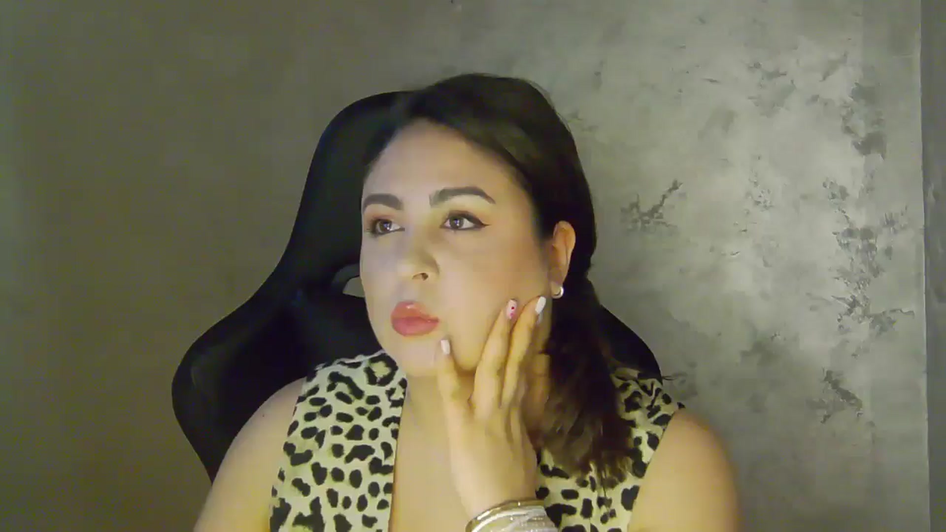 Gallery image thumbnail from NotVanilla's myfreecams stream on, 02/19/2026, 04:11 image 15 of 20