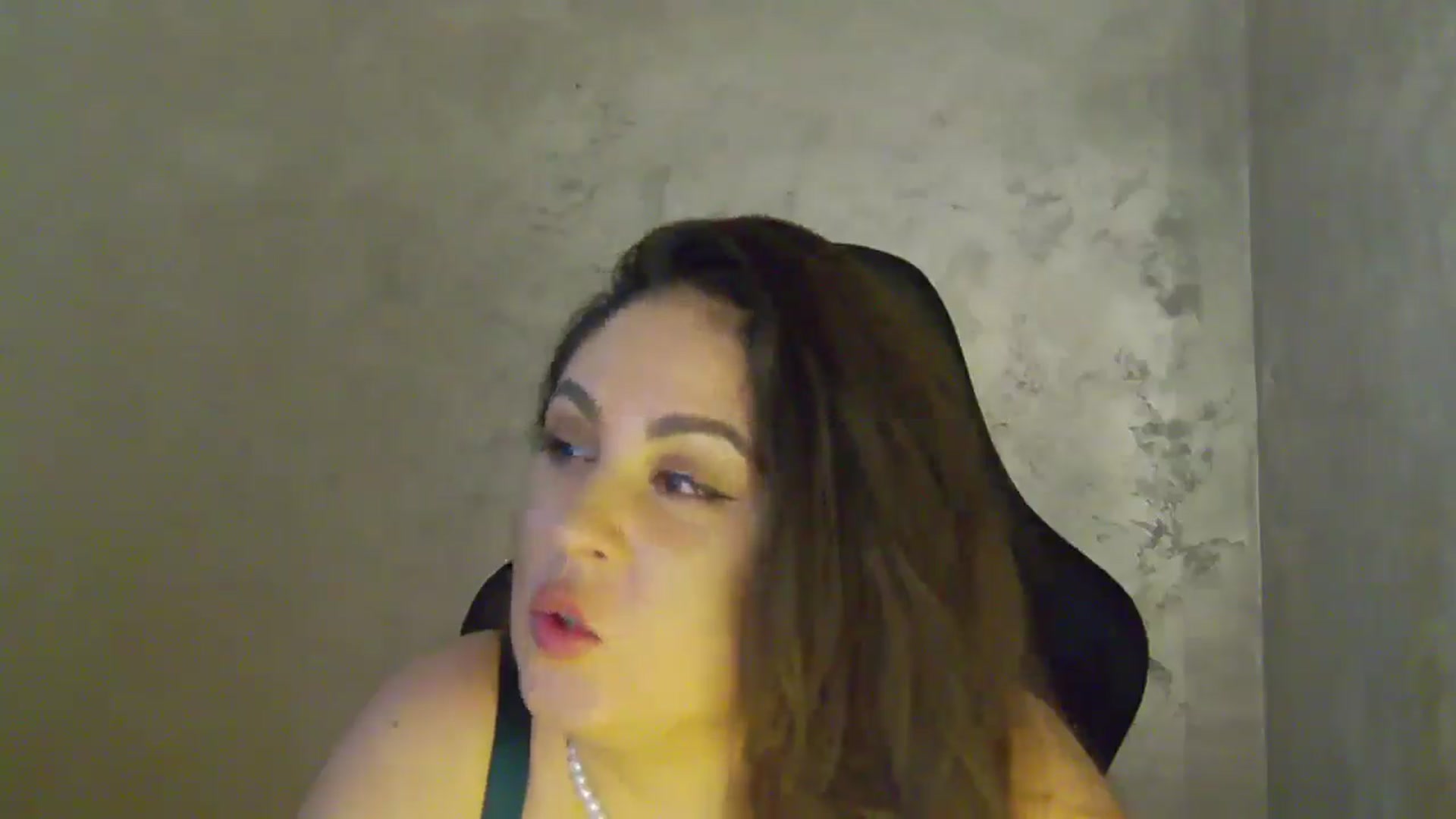 Gallery image thumbnail from NotVanilla's myfreecams stream on, 03/06/2026, 05:03 image 17 of 20