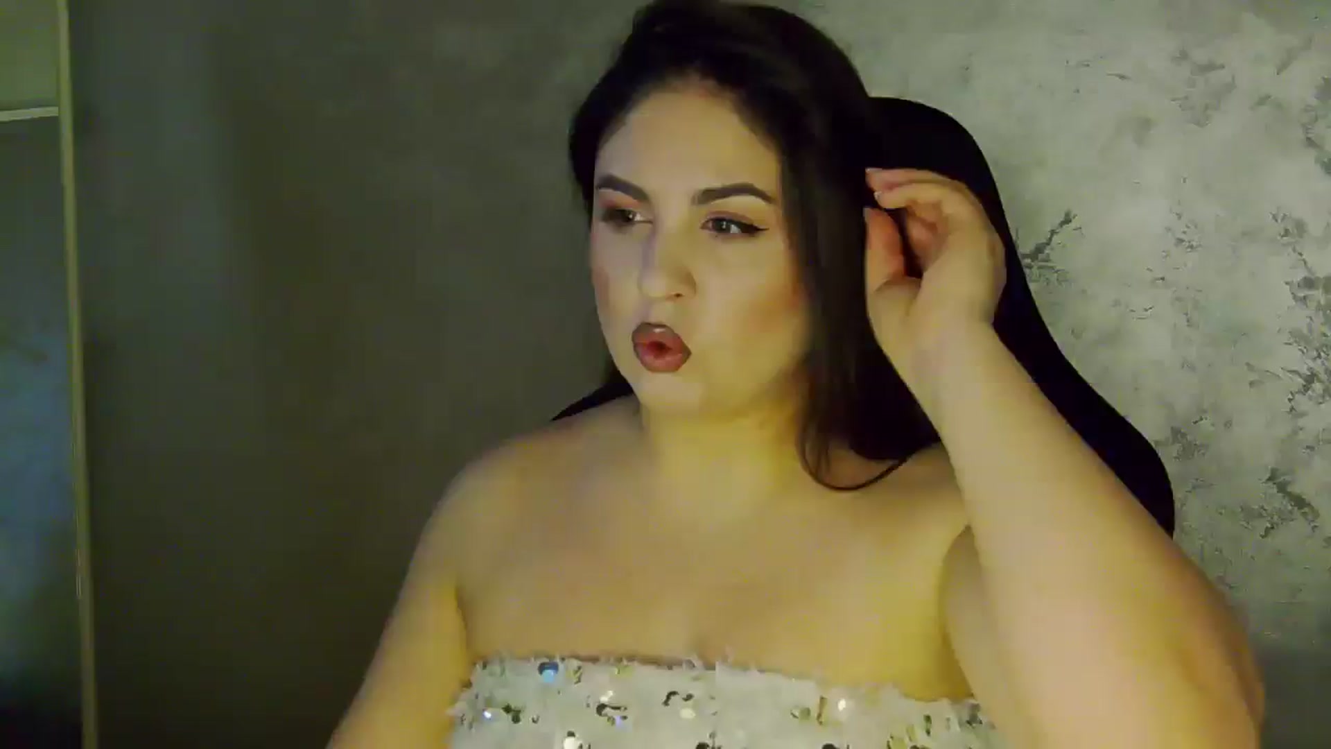 Gallery image thumbnail from NotVanilla's myfreecams stream on, 03/16/2026, 02:35 image 1 of 20
