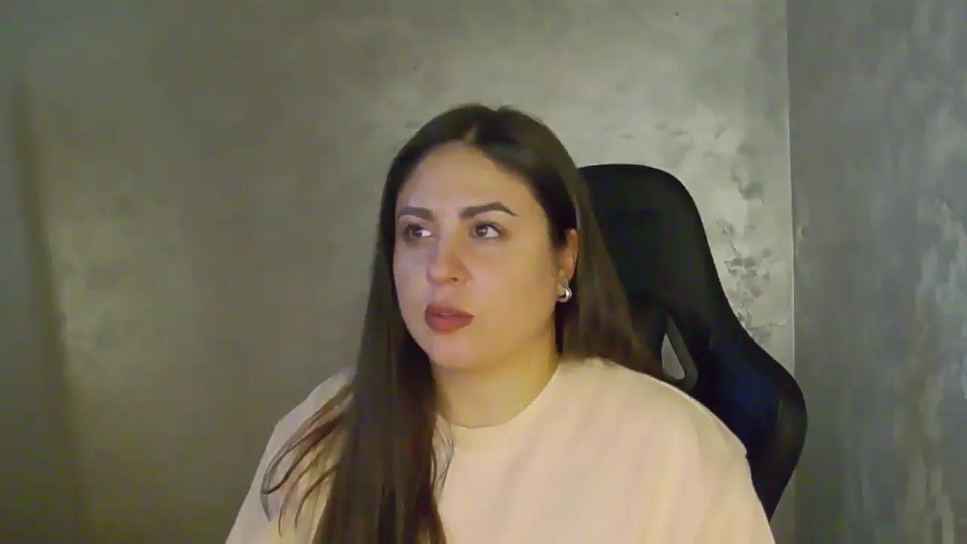 Gallery image thumbnail from NotVanilla's myfreecams stream on, 03/18/2026, 01:16 image 18 of 20
