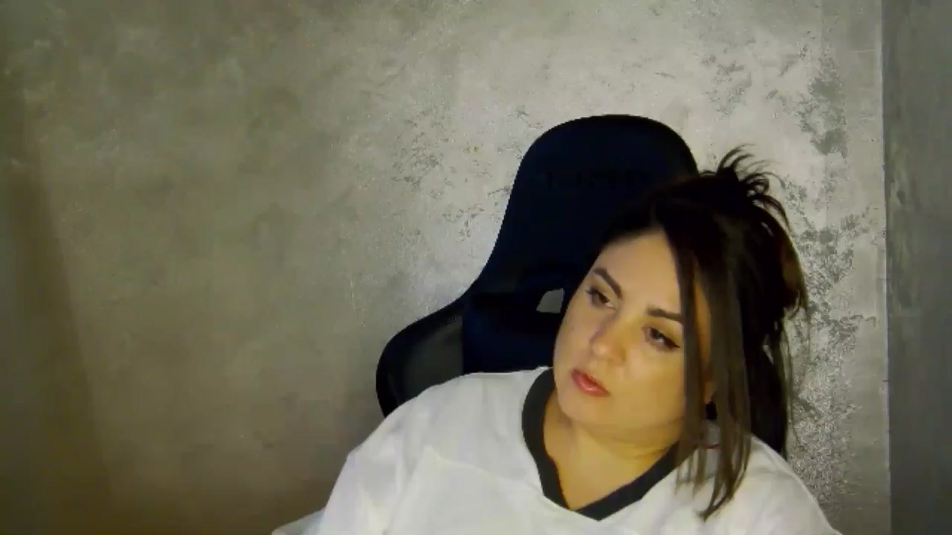 Gallery image thumbnail from NotVanilla's myfreecams stream on, 03/20/2026, 05:39 image 18 of 20
