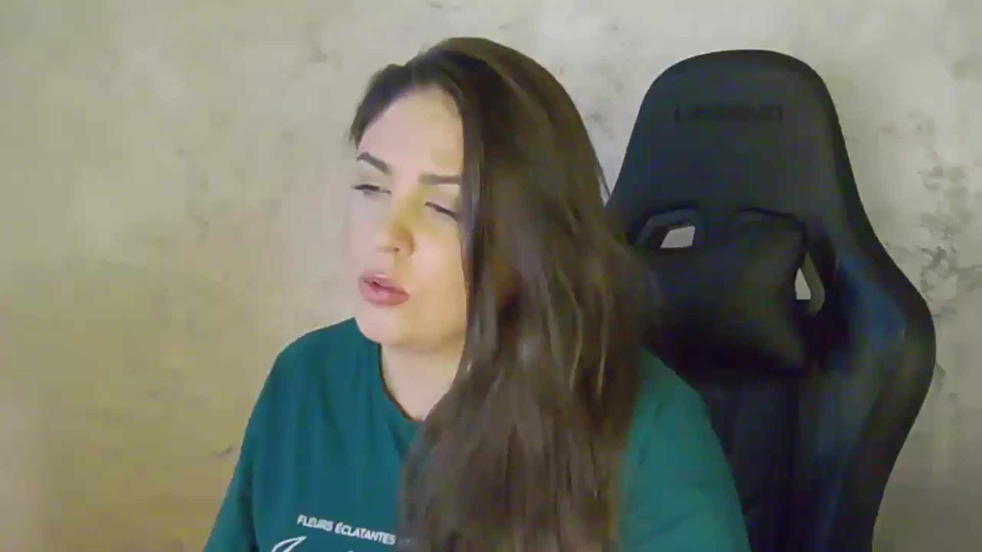 Gallery image thumbnail from NotVanilla's myfreecams stream on, 03/26/2026, 06:09 image 15 of 20