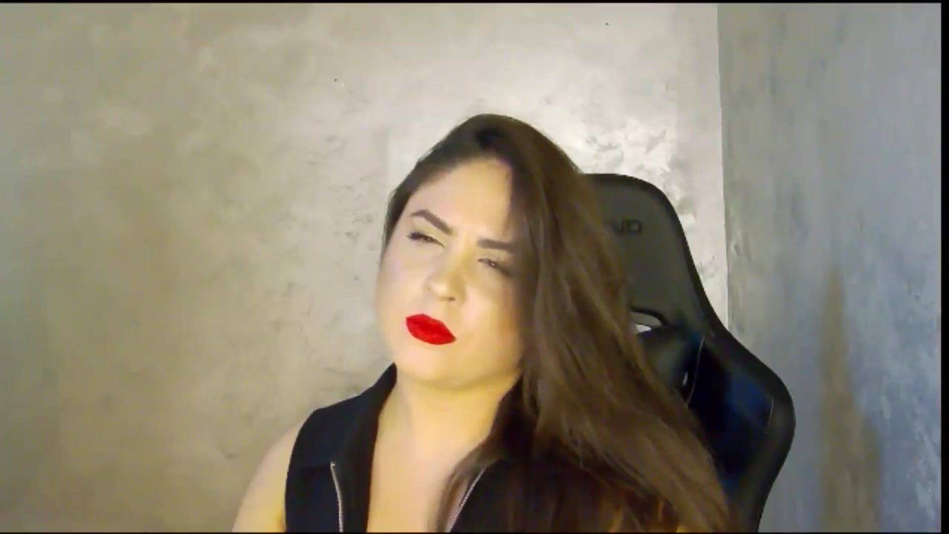 Gallery image thumbnail from NotVanilla's myfreecams stream on, 03/29/2026, 02:30 image 18 of 20