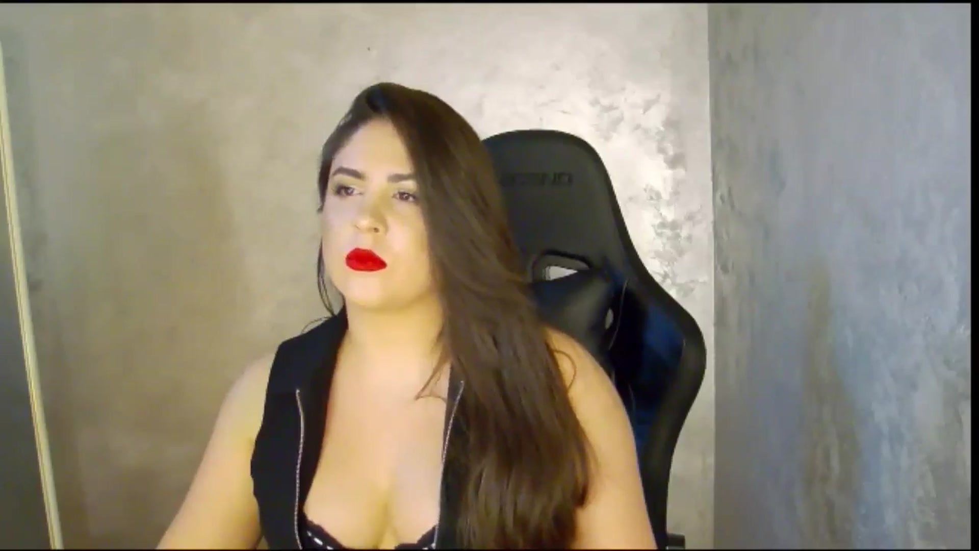 Gallery image thumbnail from NotVanilla's myfreecams stream on, 03/29/2026, 04:39 image 2 of 20