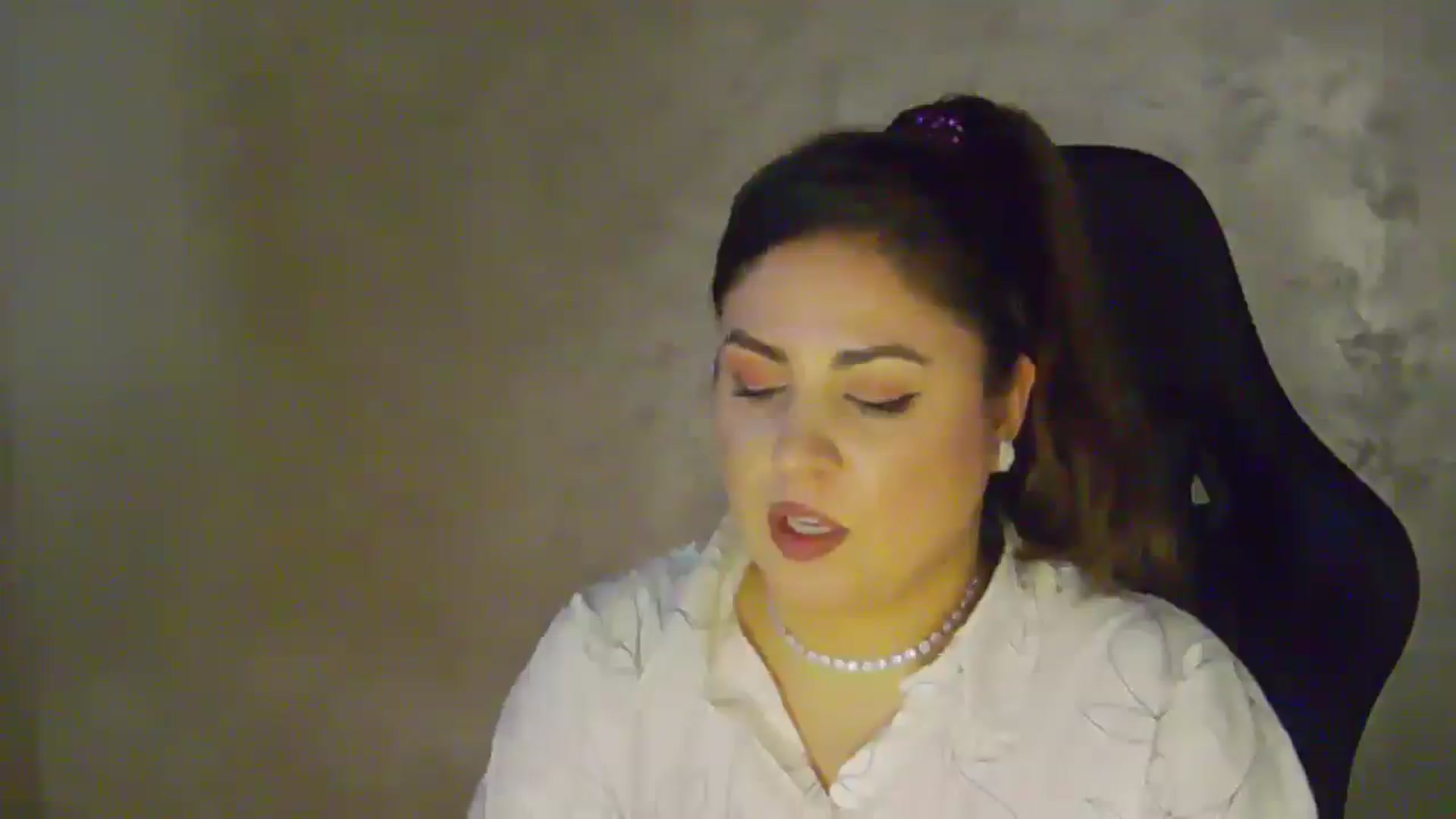 Gallery image thumbnail from NotVanilla's myfreecams stream on, 03/31/2026, 24:02 image 17 of 20