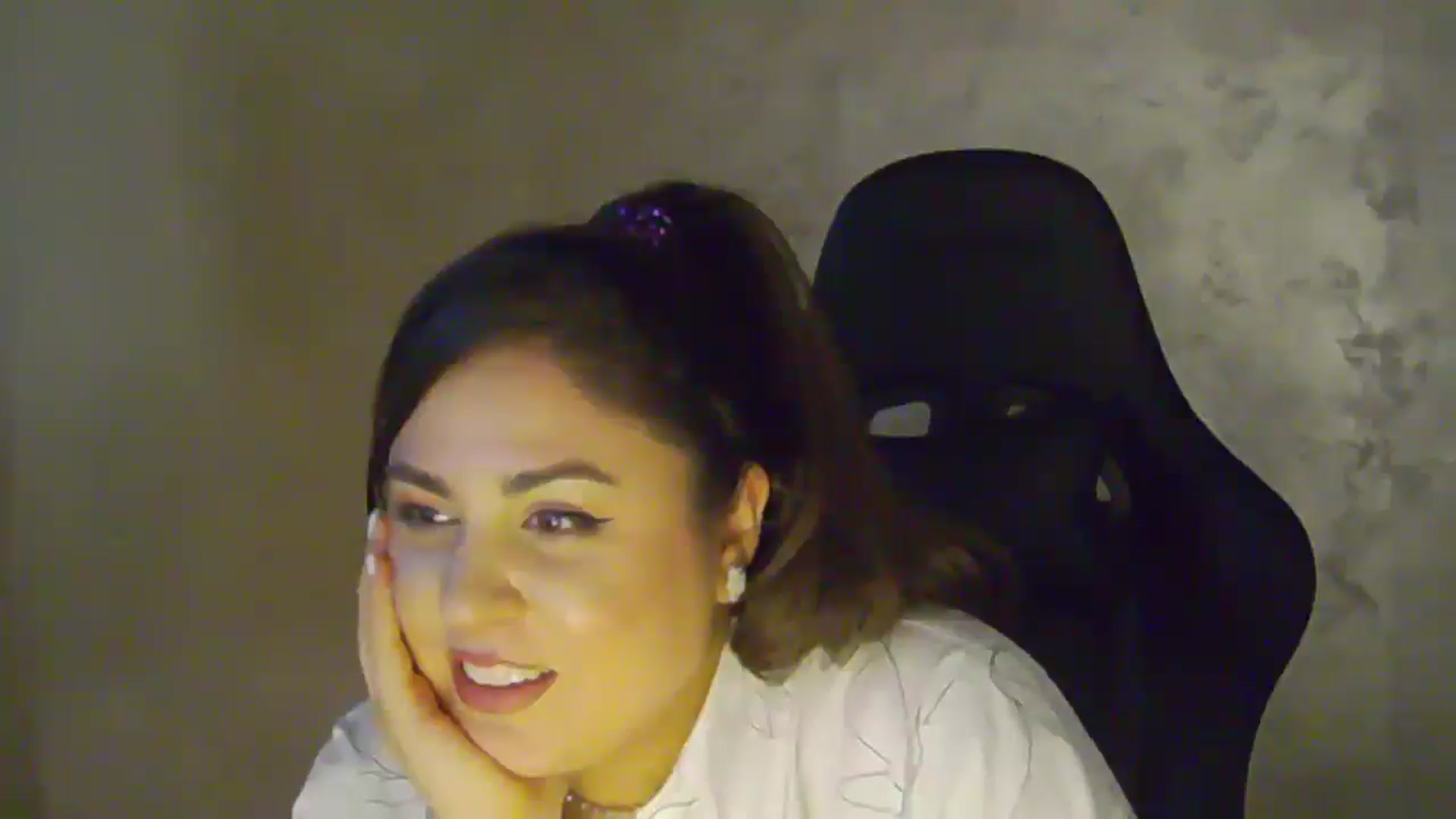 Gallery image thumbnail from NotVanilla's myfreecams stream on, 03/31/2026, 24:02 image 19 of 20
