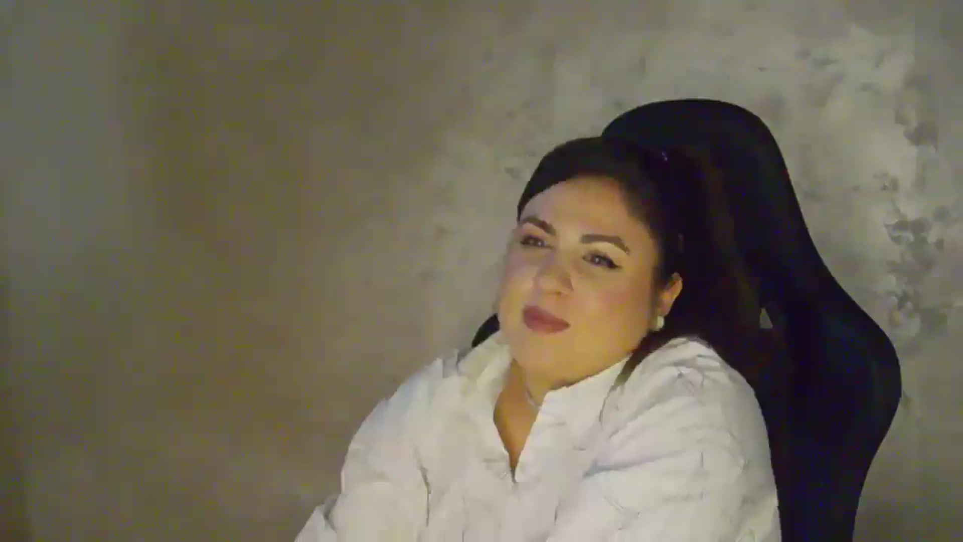Gallery image thumbnail from NotVanilla's myfreecams stream on, 03/31/2026, 24:14 image 17 of 20