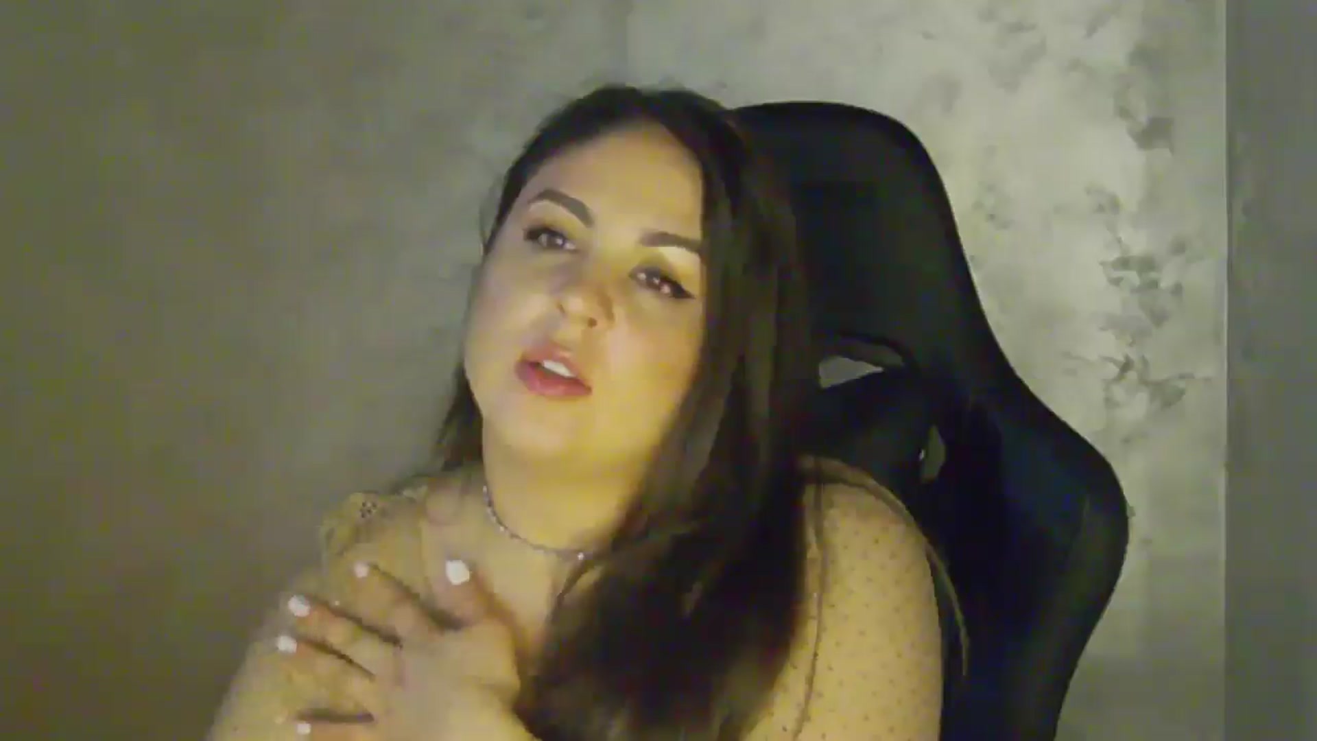 Gallery image thumbnail from NotVanilla's myfreecams stream on, 04/01/2026, 01:07 image 9 of 20