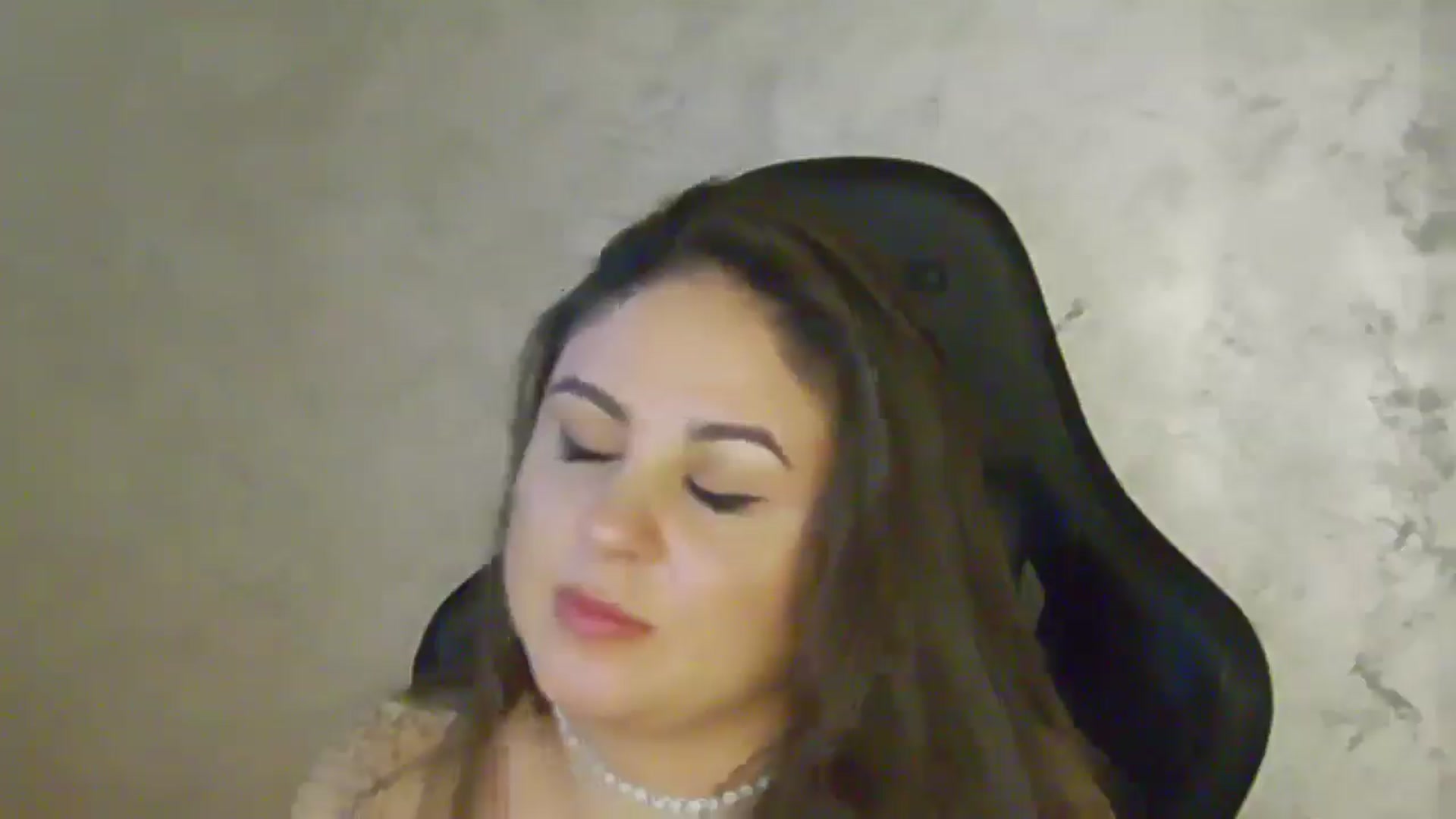 Gallery image thumbnail from NotVanilla's myfreecams stream on, 04/01/2026, 04:49 image 17 of 20