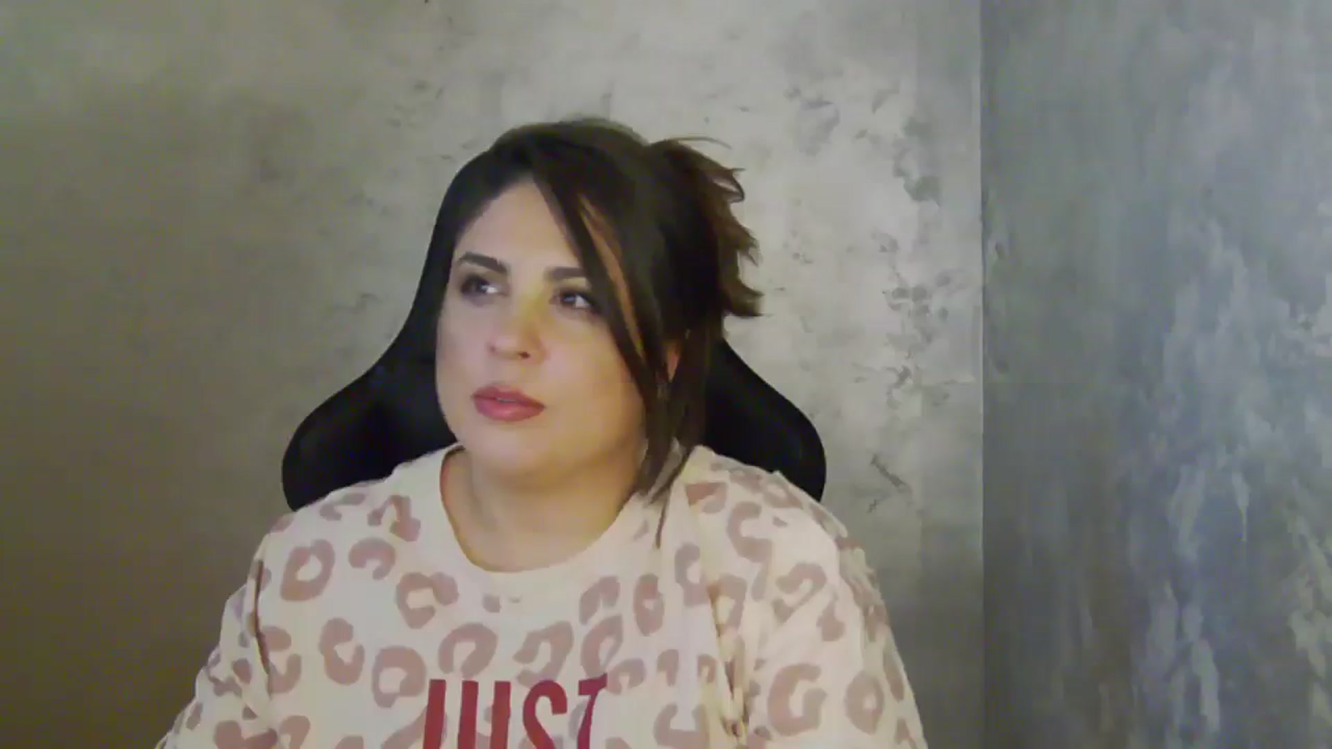 Gallery image thumbnail from NotVanilla's myfreecams stream on, 04/03/2026, 04:04 image 13 of 20