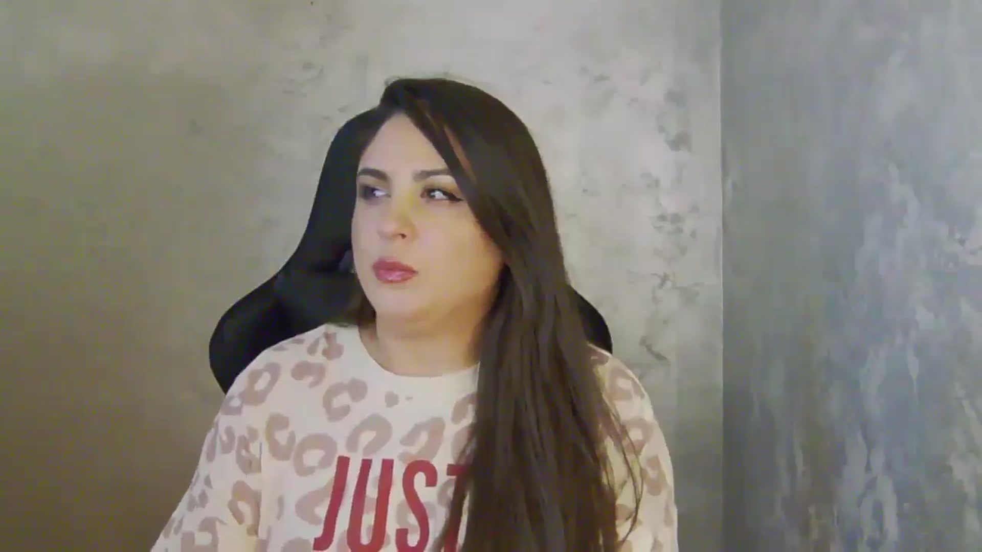 Gallery image thumbnail from NotVanilla's myfreecams stream on, 04/03/2026, 04:04 image 9 of 20
