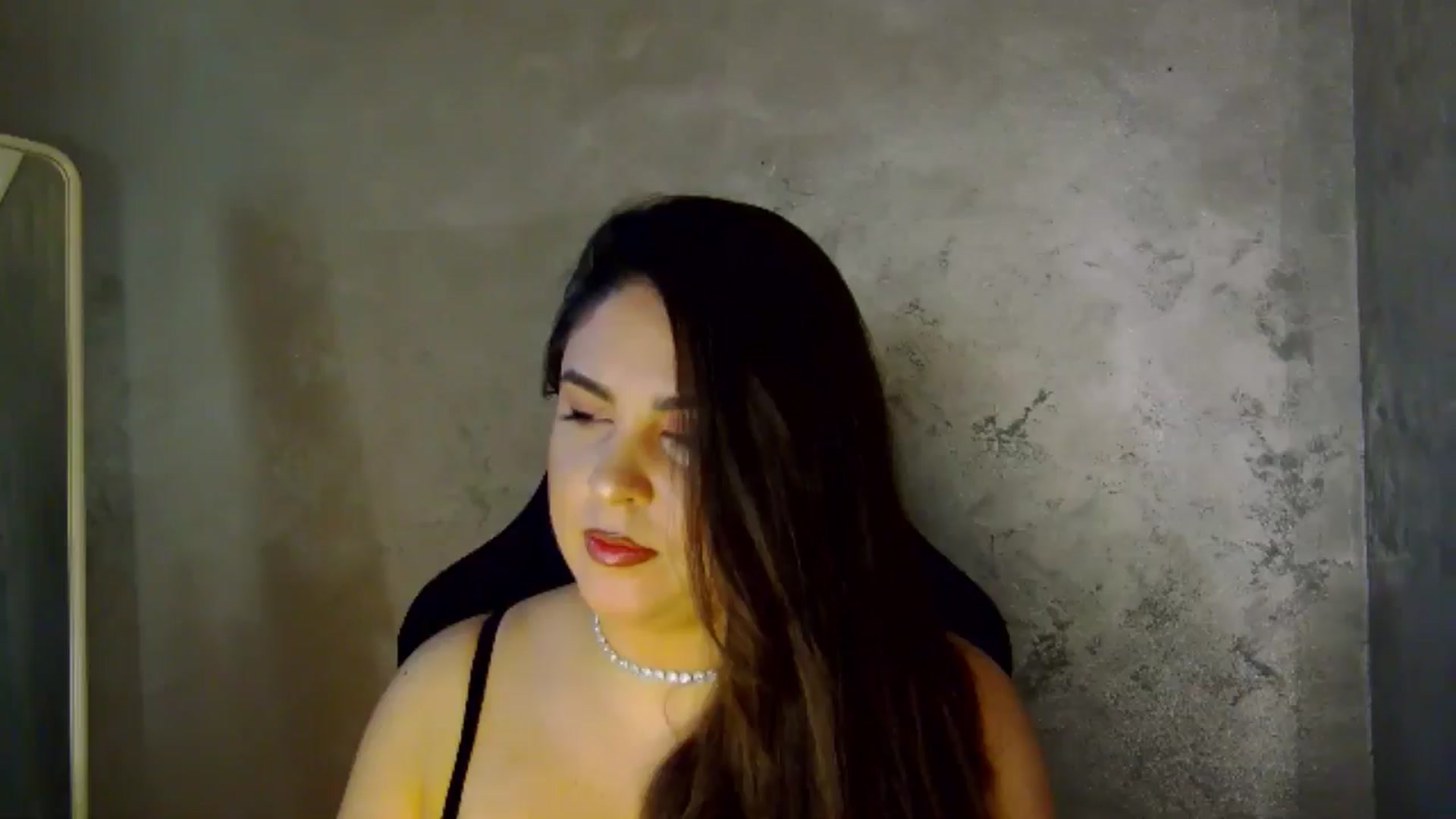 Gallery image thumbnail from NotVanilla's myfreecams stream on, 04/05/2026, 23:00 image 1 of 20