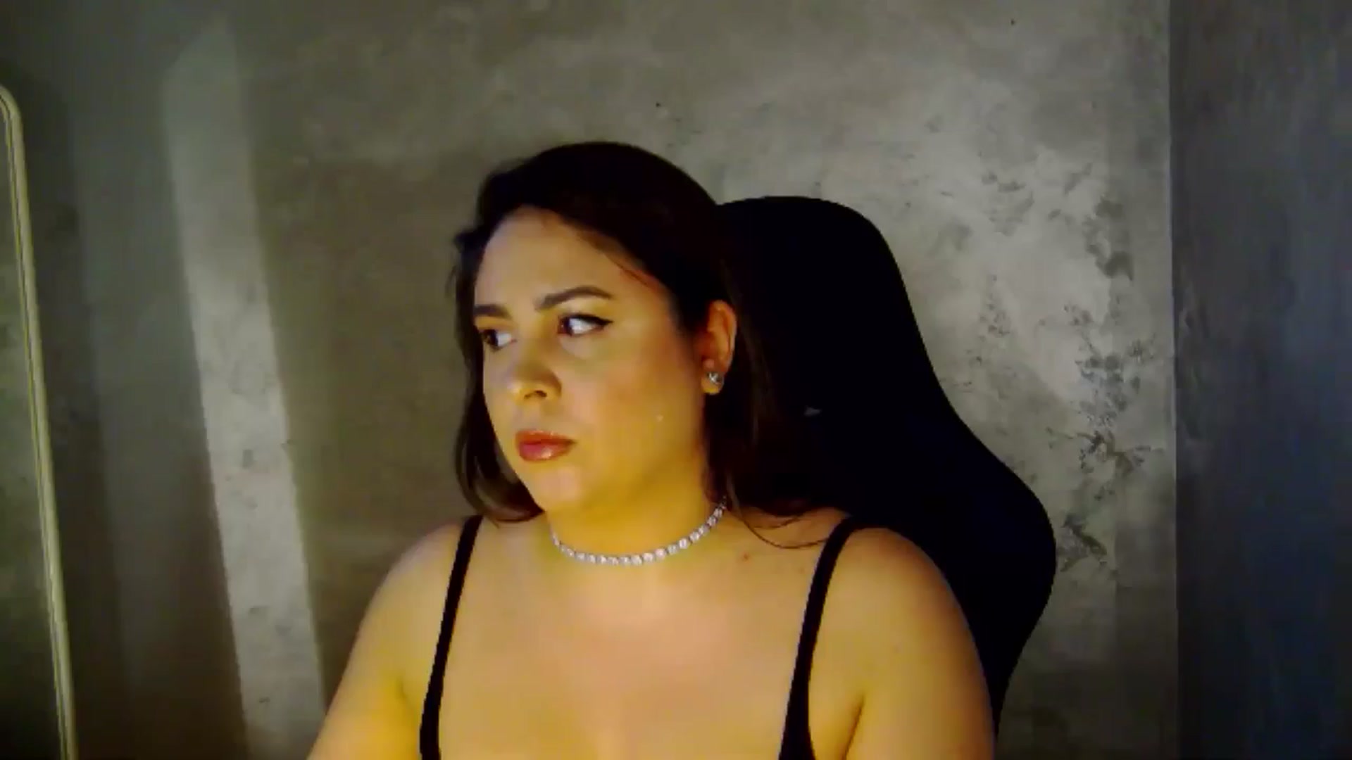 Gallery image thumbnail from NotVanilla's myfreecams stream on, 04/06/2026, 01:50 image 19 of 20
