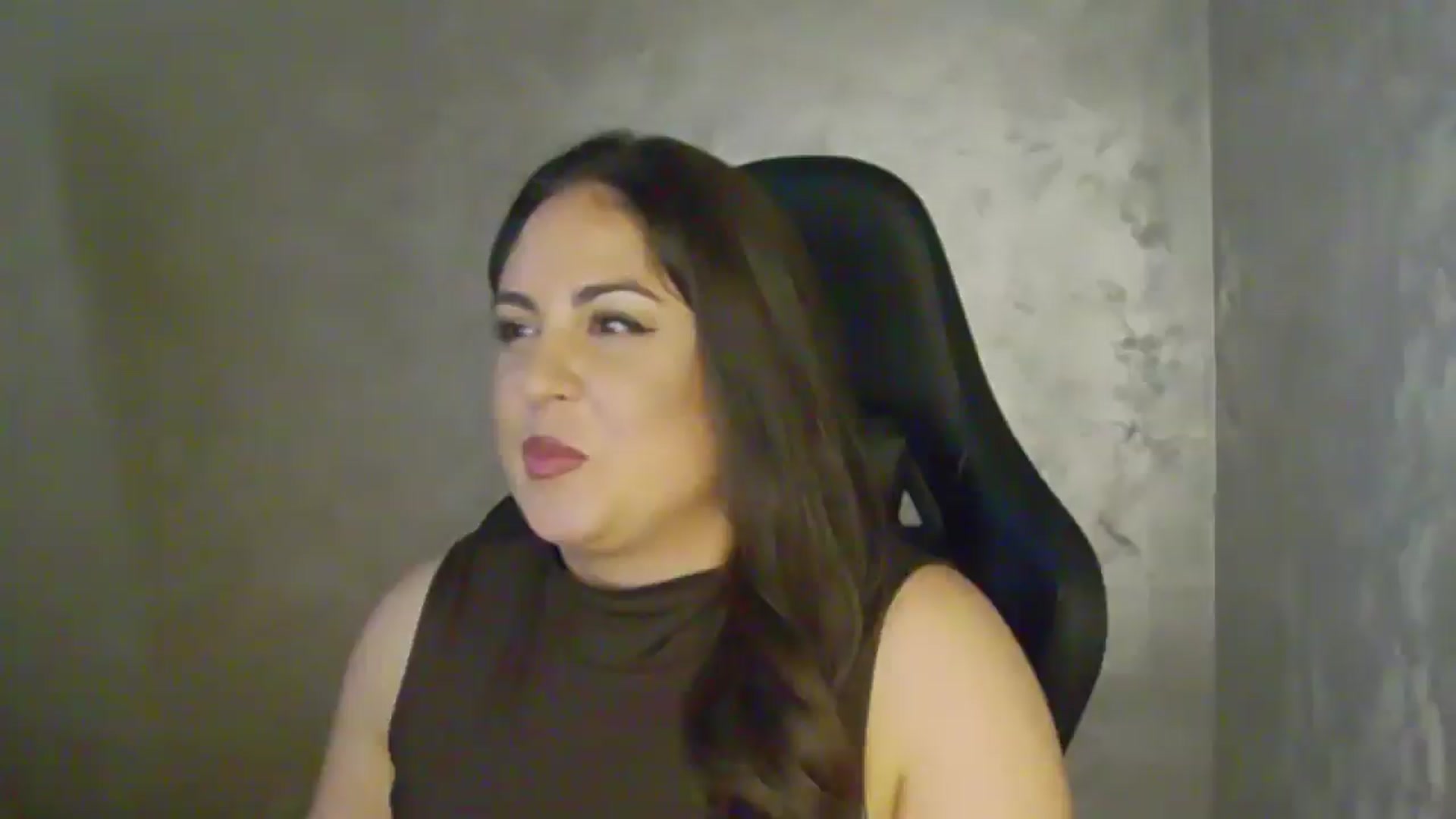 Gallery image thumbnail from NotVanilla's myfreecams stream on, 04/08/2026, 01:17 image 9 of 20