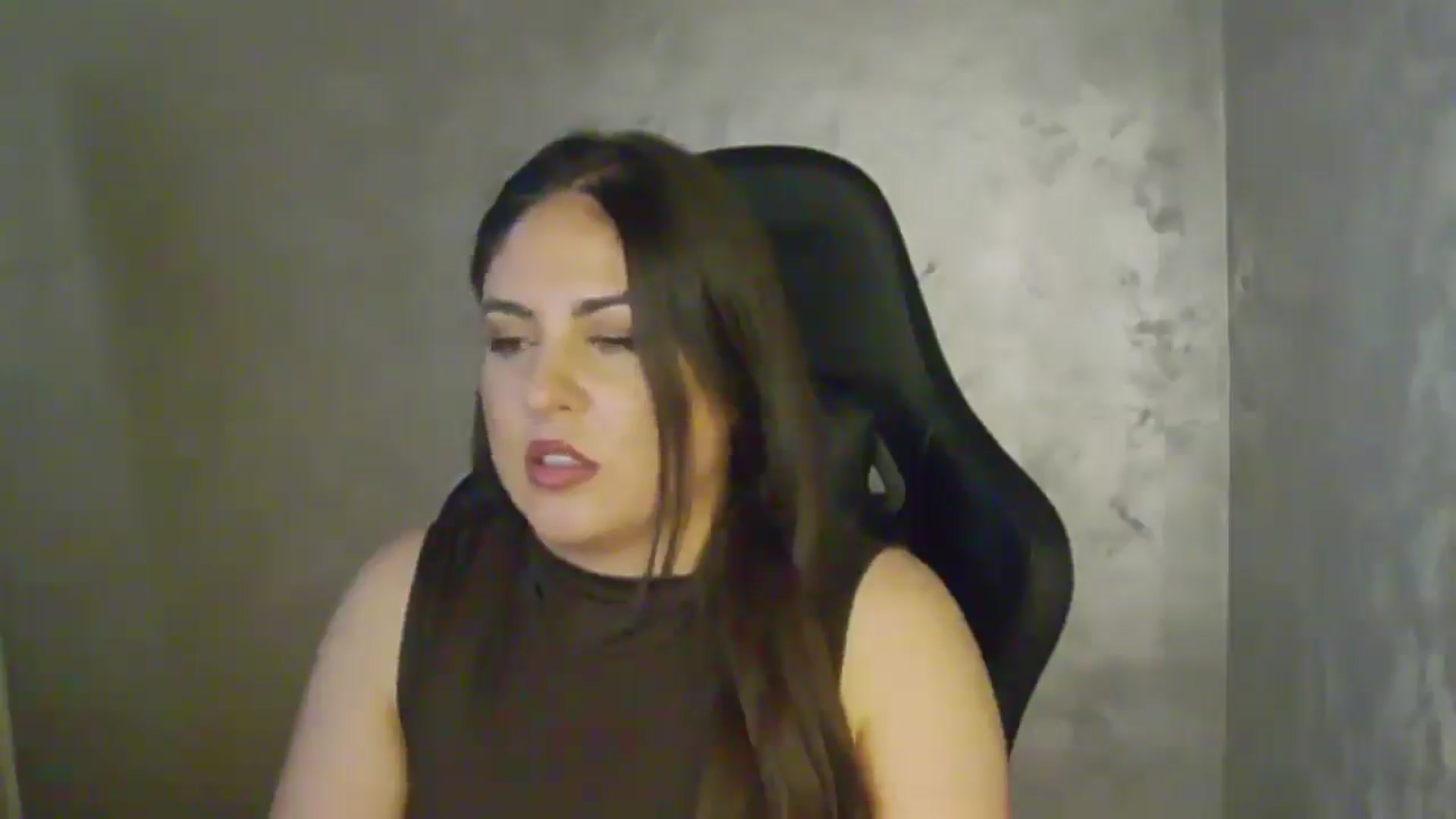 Gallery image thumbnail from NotVanilla's myfreecams stream on, 04/08/2026, 01:17 image 16 of 20