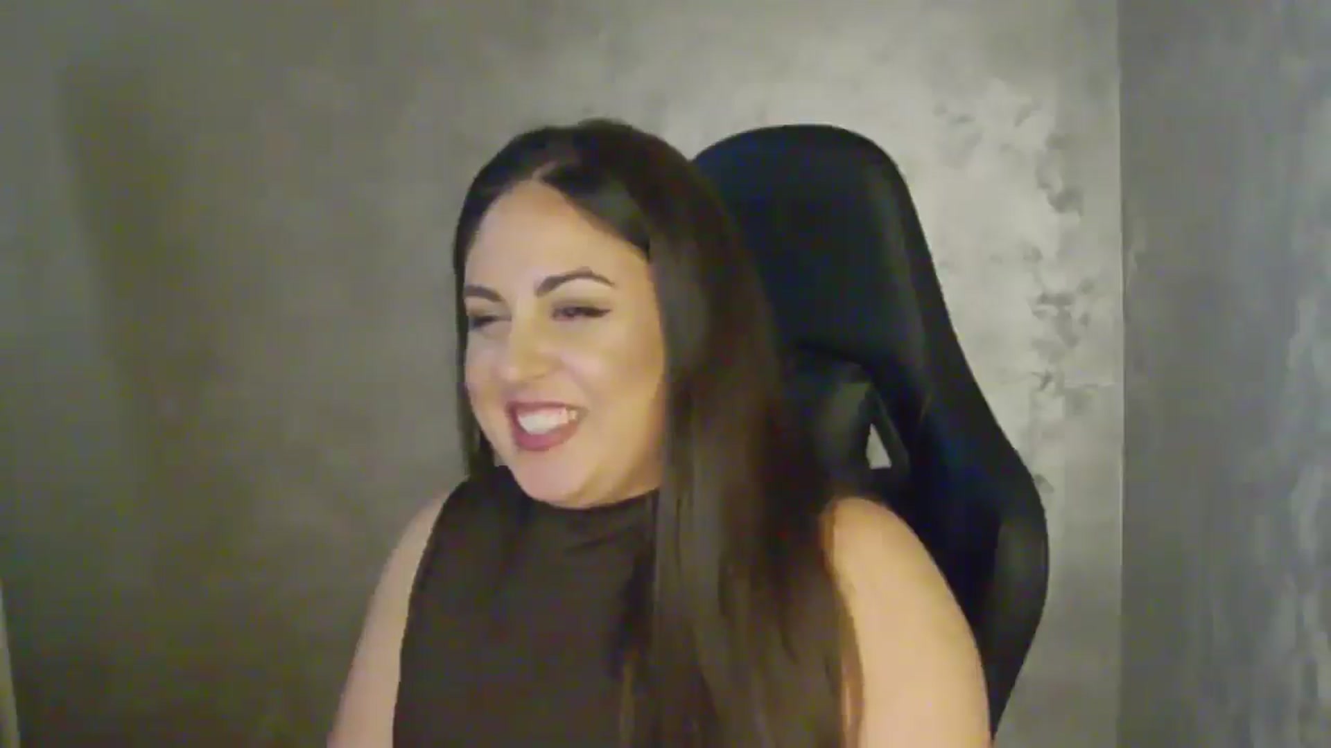 Gallery image thumbnail from NotVanilla's myfreecams stream on, 04/08/2026, 01:17 image 18 of 20