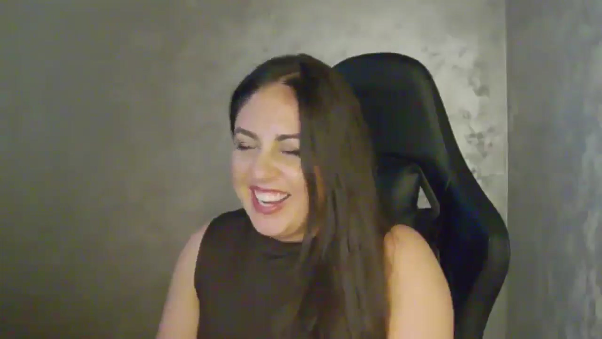 Gallery image thumbnail from NotVanilla's myfreecams stream on, 04/08/2026, 05:25 image 8 of 20