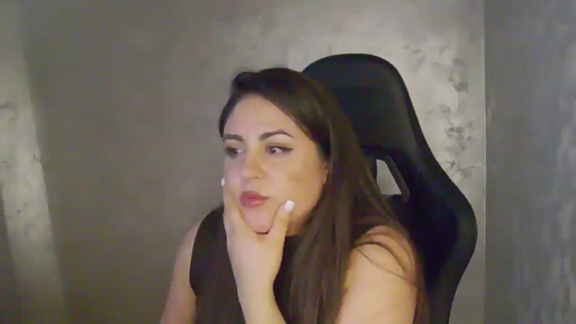 Gallery image thumbnail from NotVanilla's myfreecams stream on, 04/08/2026, 06:58 image 8 of 20