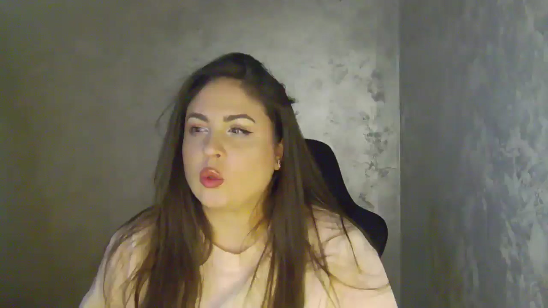 Gallery image thumbnail from NotVanilla's myfreecams stream on, 04/09/2026, 01:53 image 16 of 20
