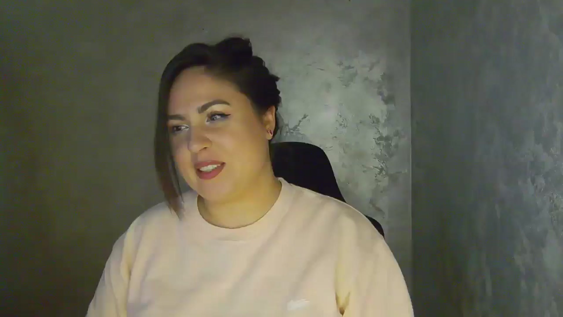 Gallery image thumbnail from NotVanilla's myfreecams stream on, 04/09/2026, 01:53 image 19 of 20