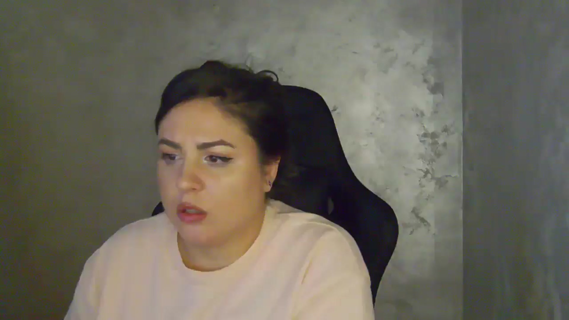 Gallery image thumbnail from NotVanilla's myfreecams stream on, 04/09/2026, 03:05 image 12 of 20