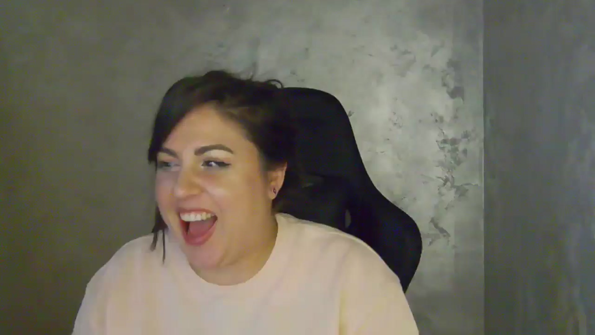 Gallery image thumbnail from NotVanilla's myfreecams stream on, 04/09/2026, 03:05 image 19 of 20