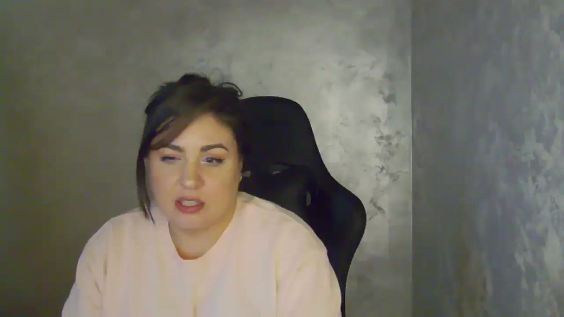 Gallery image thumbnail from NotVanilla's myfreecams stream on, 04/09/2026, 03:05 image 5 of 20