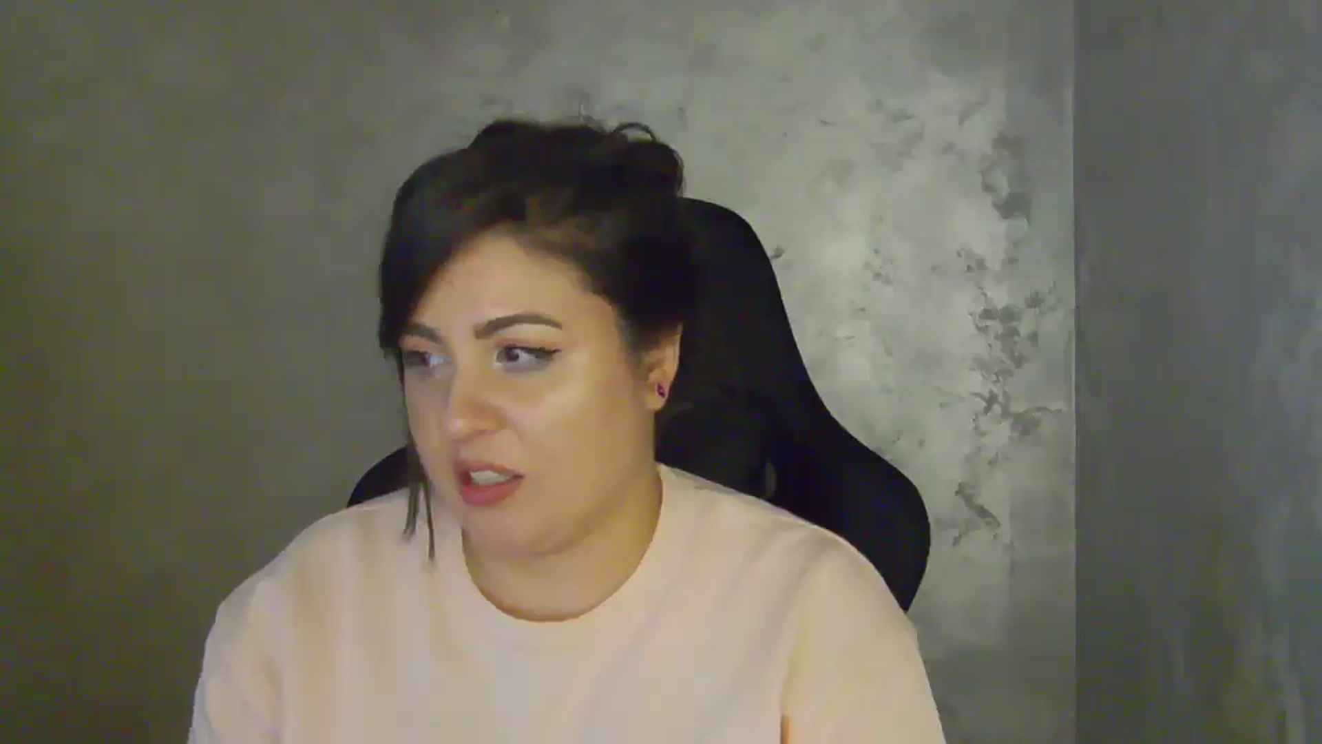 Gallery image thumbnail from NotVanilla's myfreecams stream on, 04/09/2026, 03:05 image 20 of 20