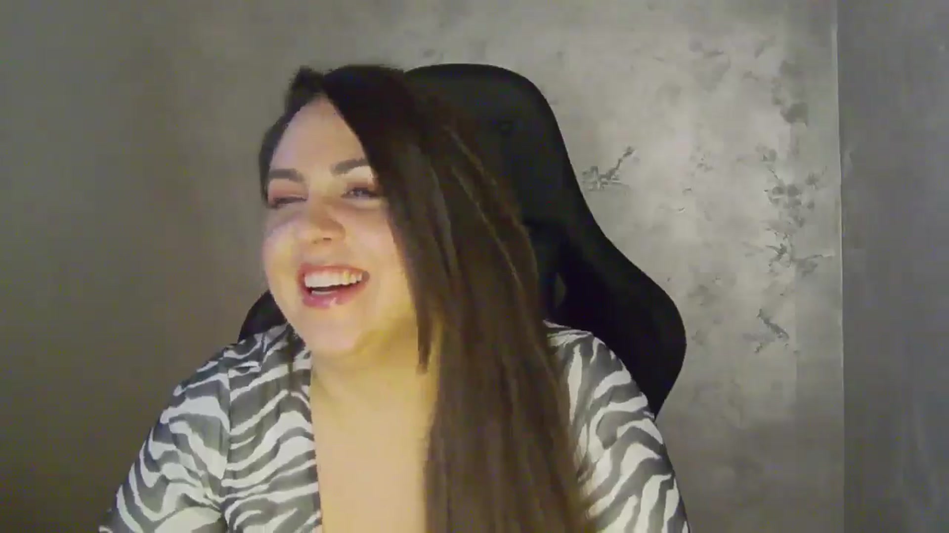 Gallery image thumbnail from NotVanilla's myfreecams stream on, 04/10/2026, 24:03 image 3 of 20