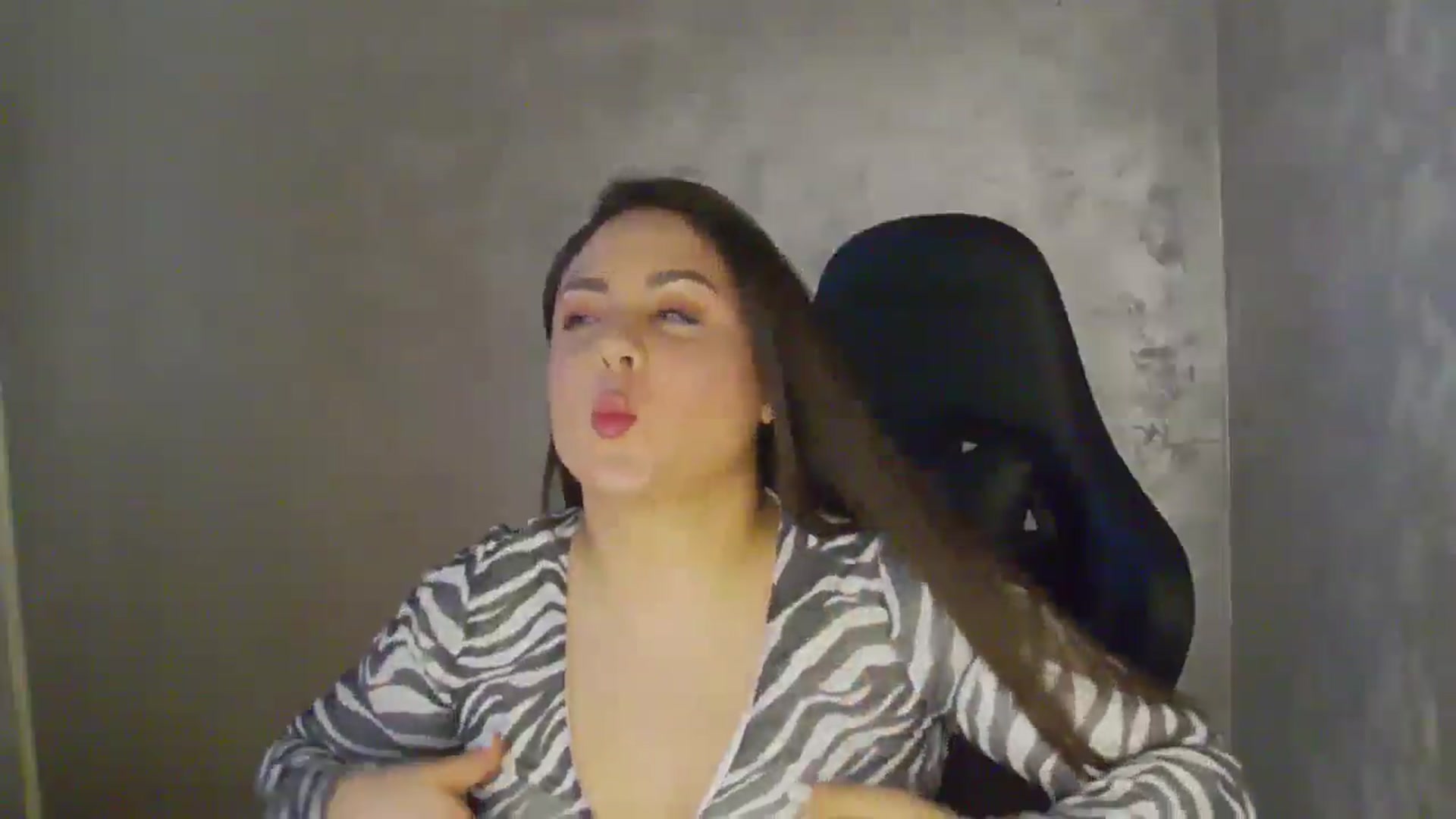 Gallery image thumbnail from NotVanilla's myfreecams stream on, 04/10/2026, 24:03 image 9 of 20
