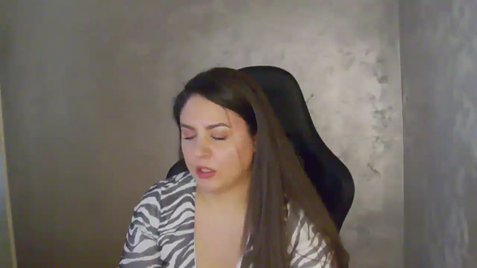 Gallery image thumbnail from NotVanilla's myfreecams stream on, 04/10/2026, 24:58 image 8 of 20