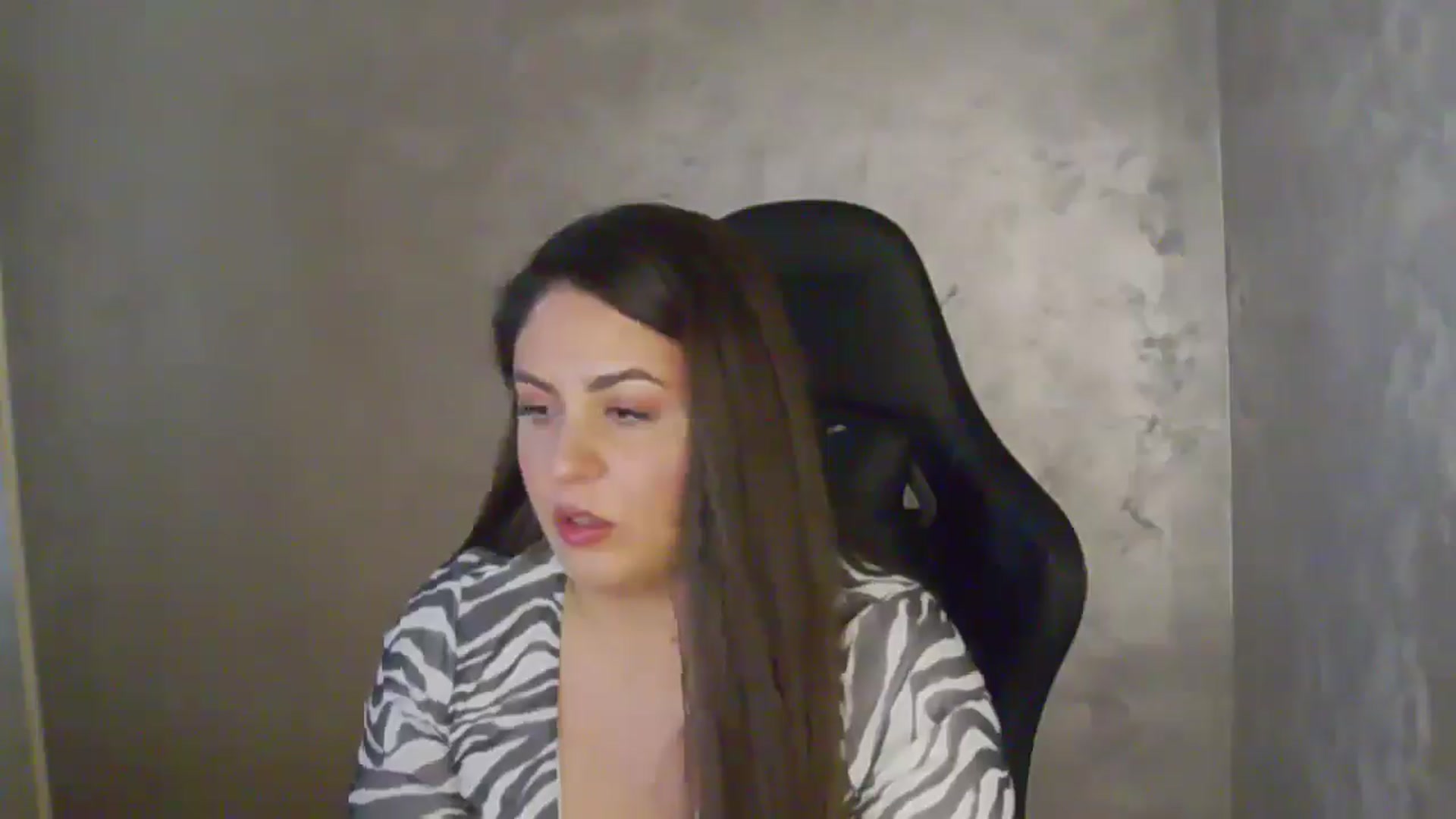 Gallery image thumbnail from NotVanilla's myfreecams stream on, 04/10/2026, 24:58 image 6 of 20