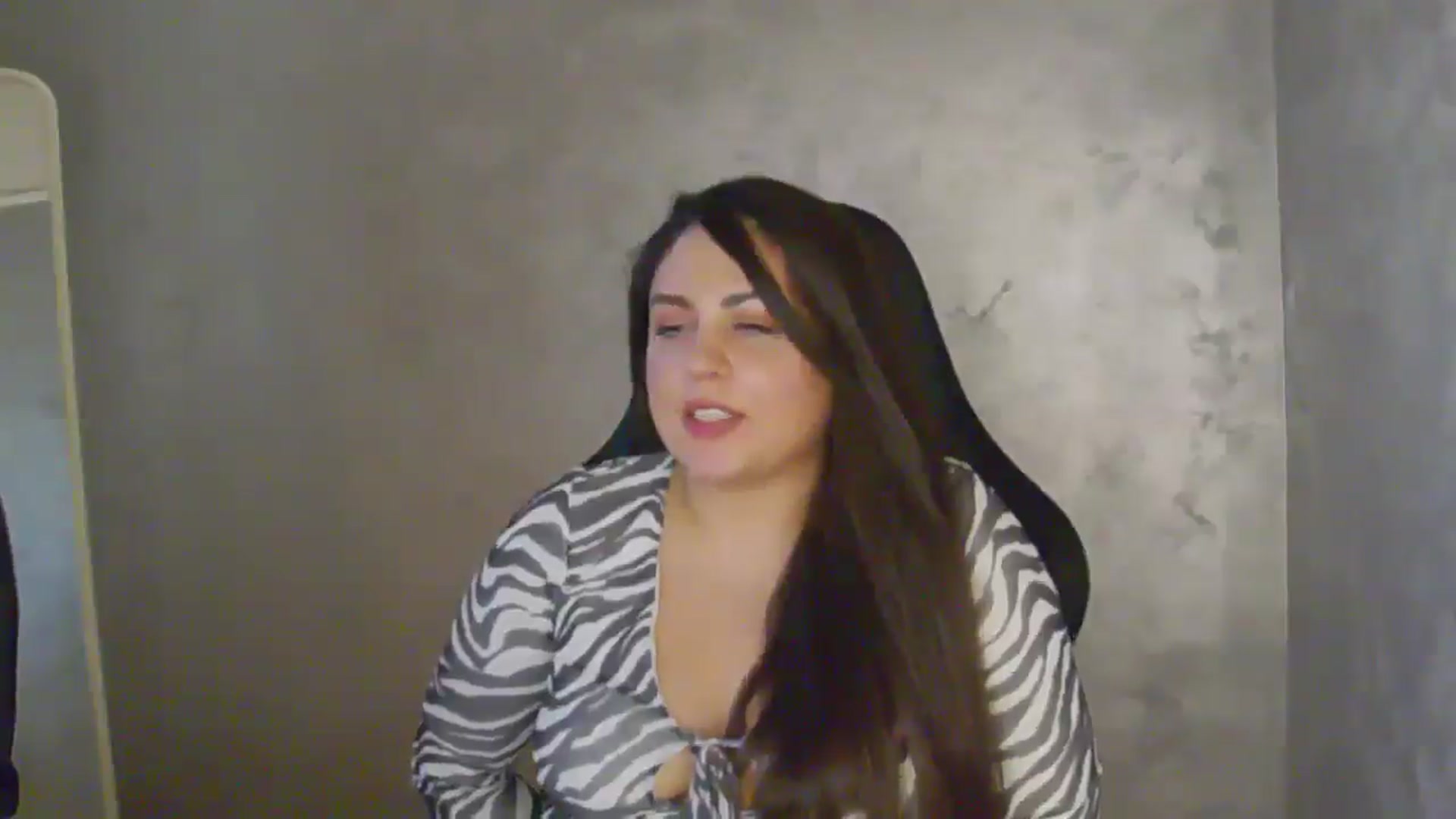 Gallery image thumbnail from NotVanilla's myfreecams stream on, 04/10/2026, 24:58 image 18 of 20