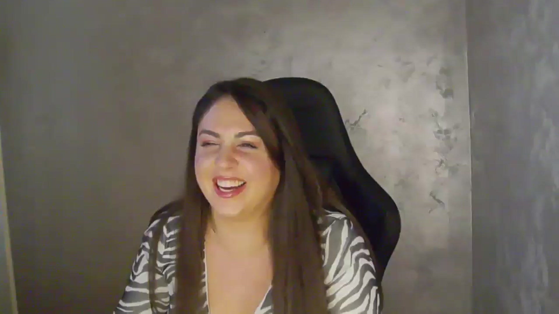 Gallery image thumbnail from NotVanilla's myfreecams stream on, 04/10/2026, 24:58 image 4 of 20