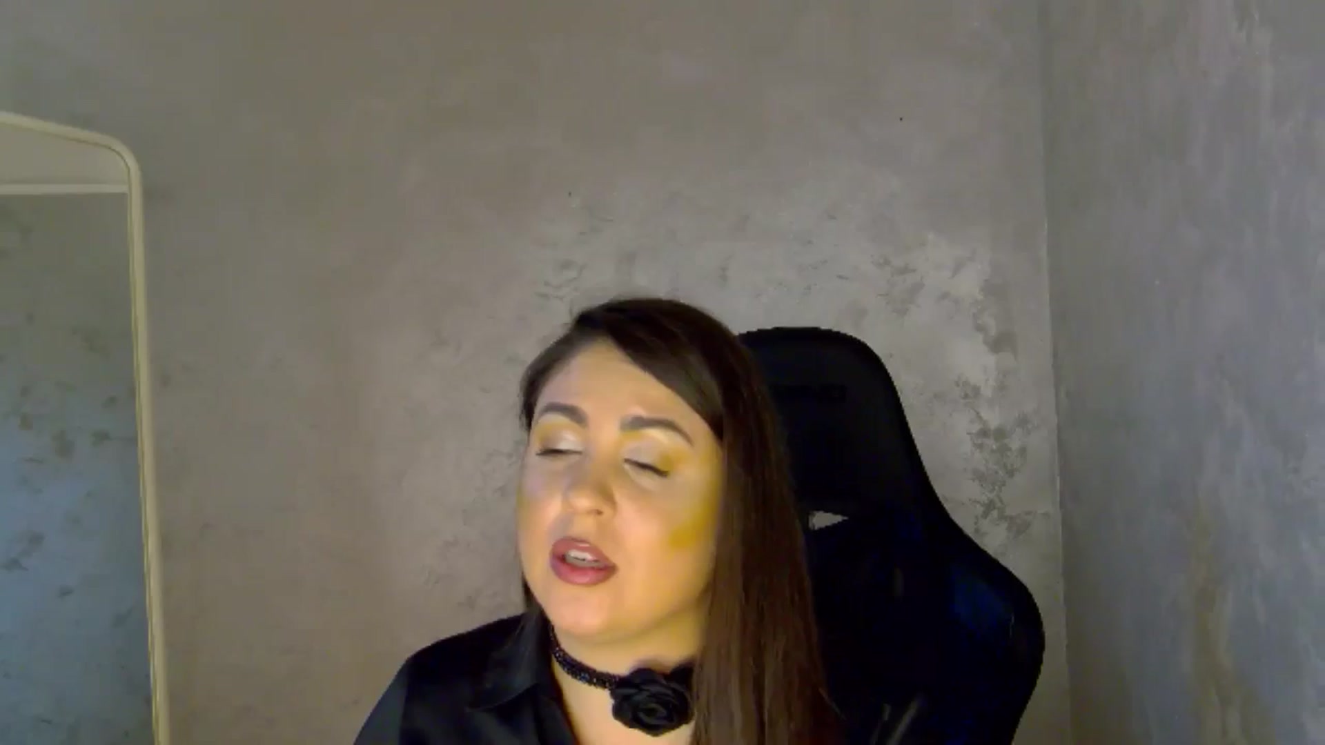 Gallery image thumbnail from NotVanilla's myfreecams stream on, 04/11/2026, 05:52 image 8 of 20
