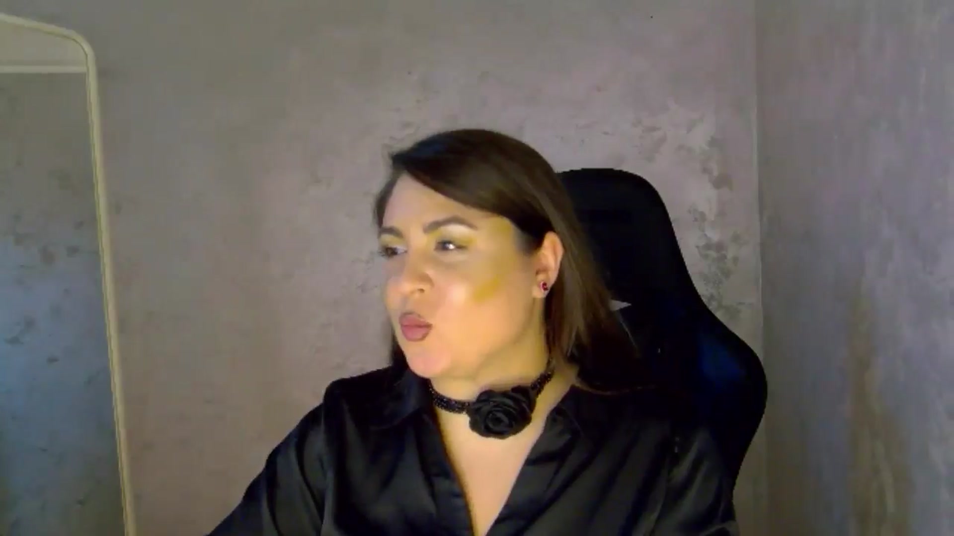 Gallery image thumbnail from NotVanilla's myfreecams stream on, 04/11/2026, 05:52 image 18 of 20