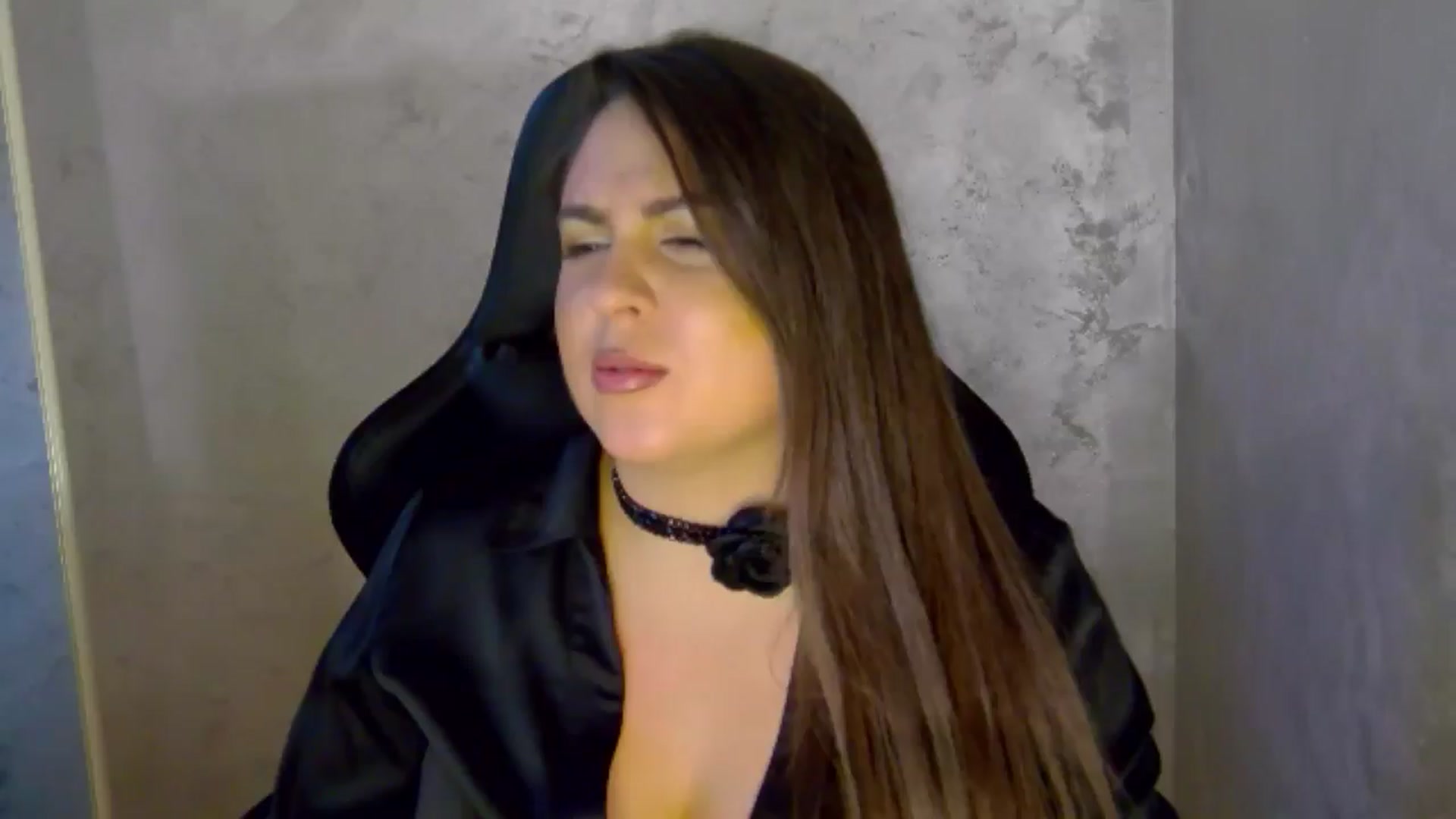 Gallery image thumbnail from NotVanilla's myfreecams stream on, 04/11/2026, 10:13 image 6 of 20