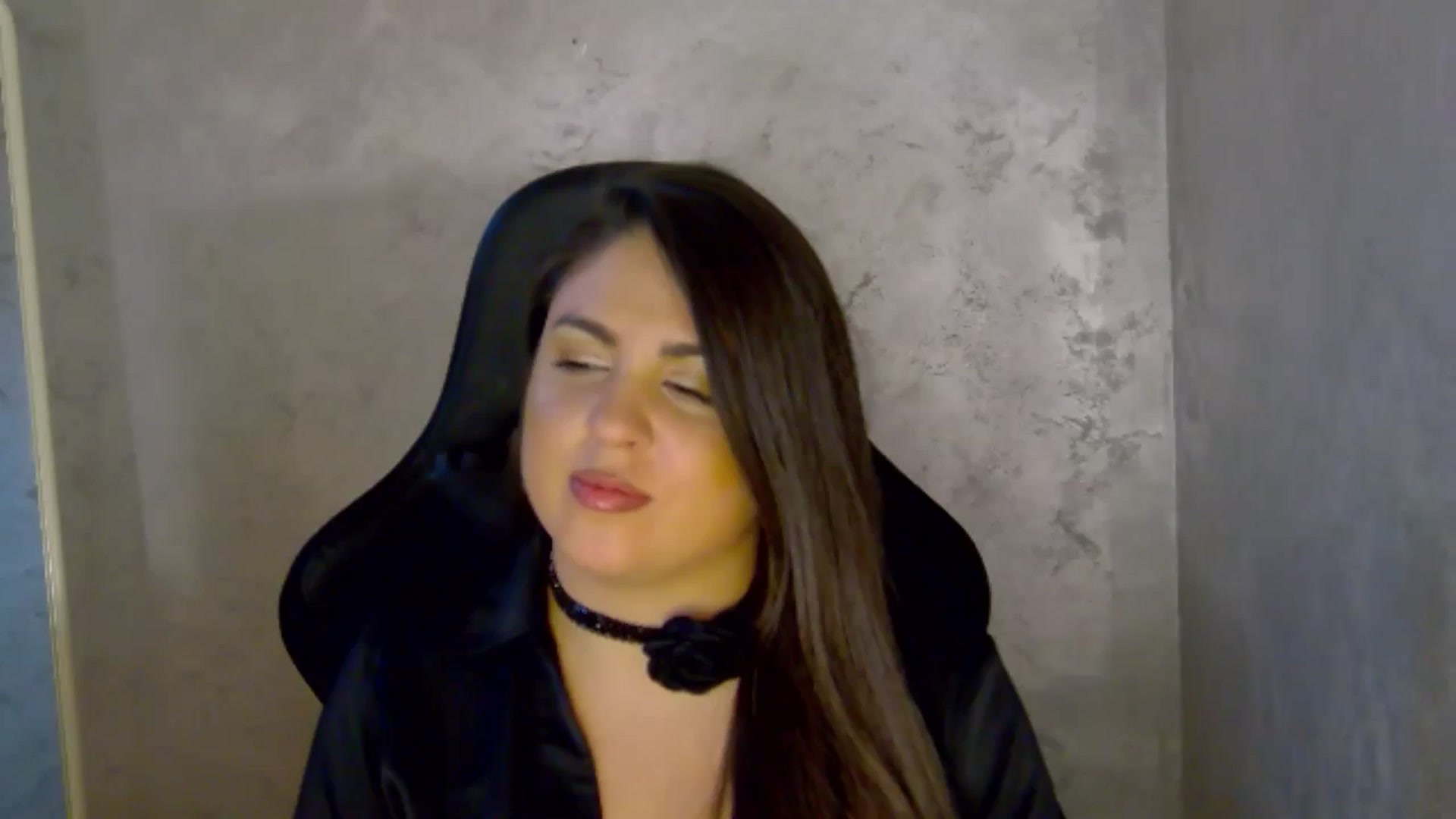 Gallery image thumbnail from NotVanilla's myfreecams stream on, 04/11/2026, 10:13 image 16 of 20