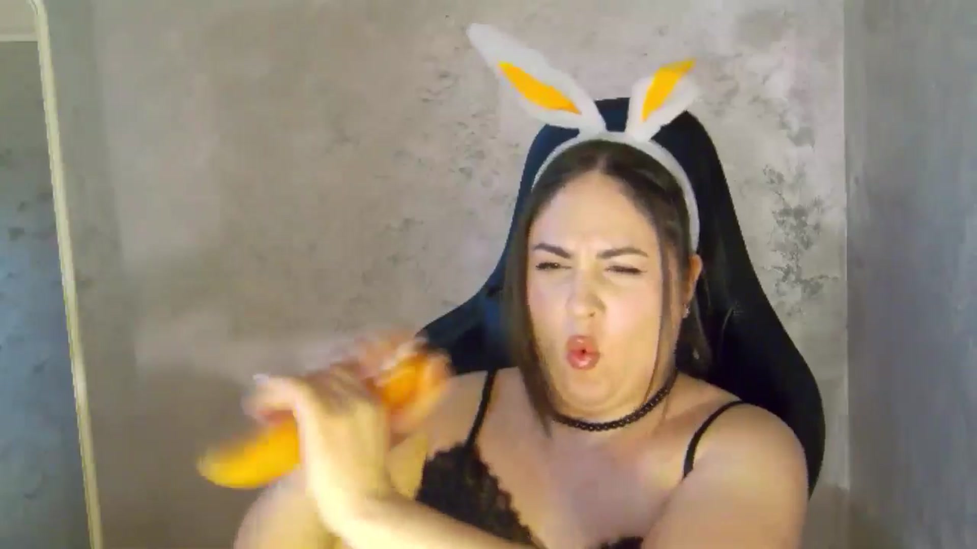 Gallery image thumbnail from NotVanilla's myfreecams stream on, 04/12/2026, 02:30 image 19 of 20