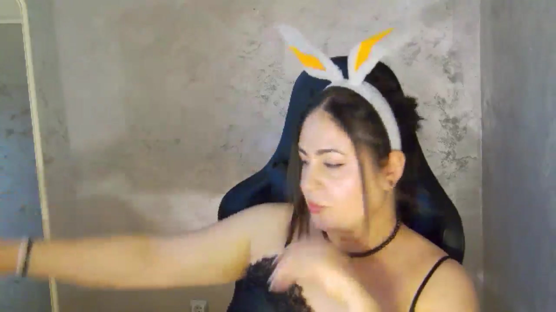 Gallery image thumbnail from NotVanilla's myfreecams stream on, 04/12/2026, 02:30 image 16 of 20
