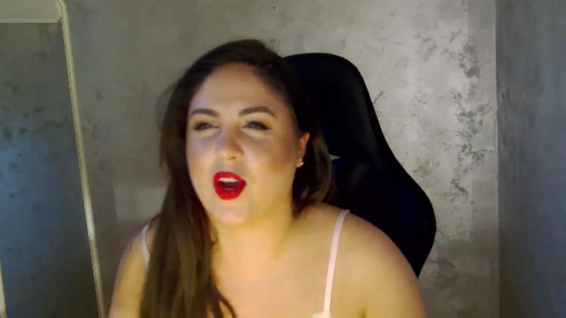 Gallery image thumbnail from NotVanilla's myfreecams stream on, 04/13/2026, 24:00 image 20 of 20