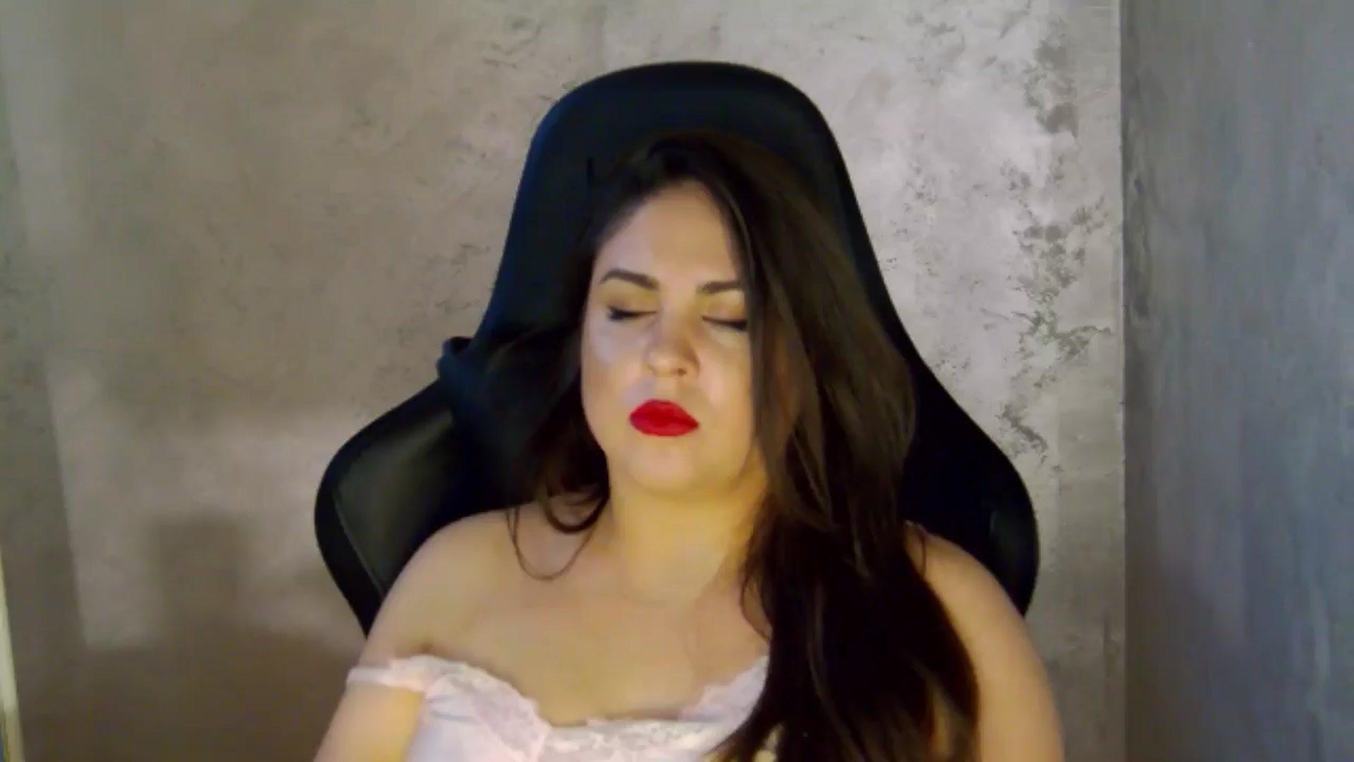 Gallery image thumbnail from NotVanilla's myfreecams stream on, 04/13/2026, 03:10 image 5 of 20