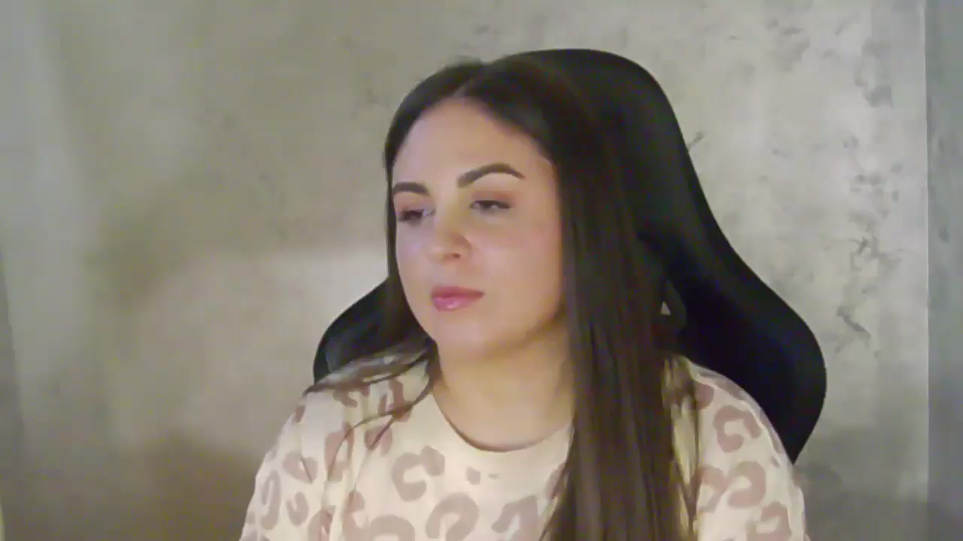 Gallery image thumbnail from NotVanilla's myfreecams stream on, 04/14/2026, 04:40 image 19 of 20
