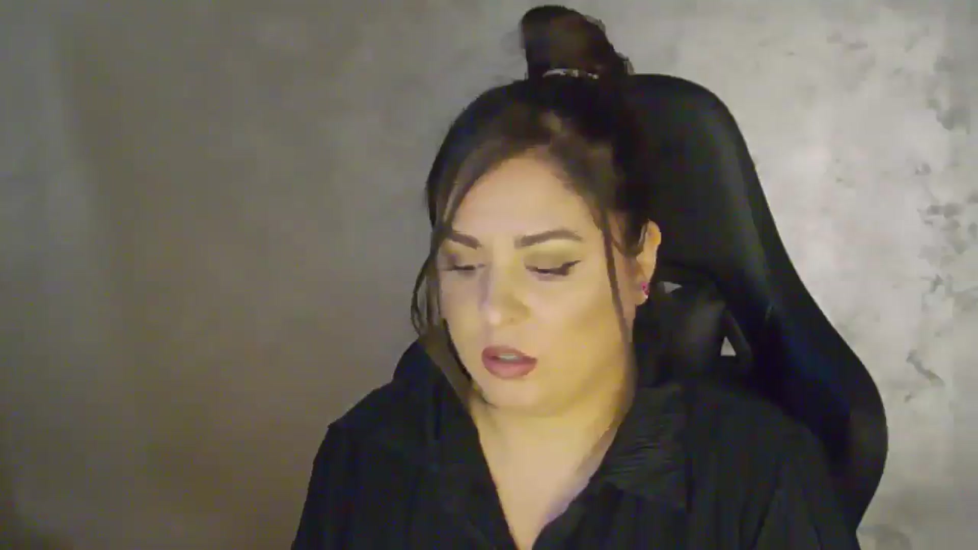 Gallery image thumbnail from NotVanilla's myfreecams stream on, 04/14/2026, 22:53 image 20 of 20