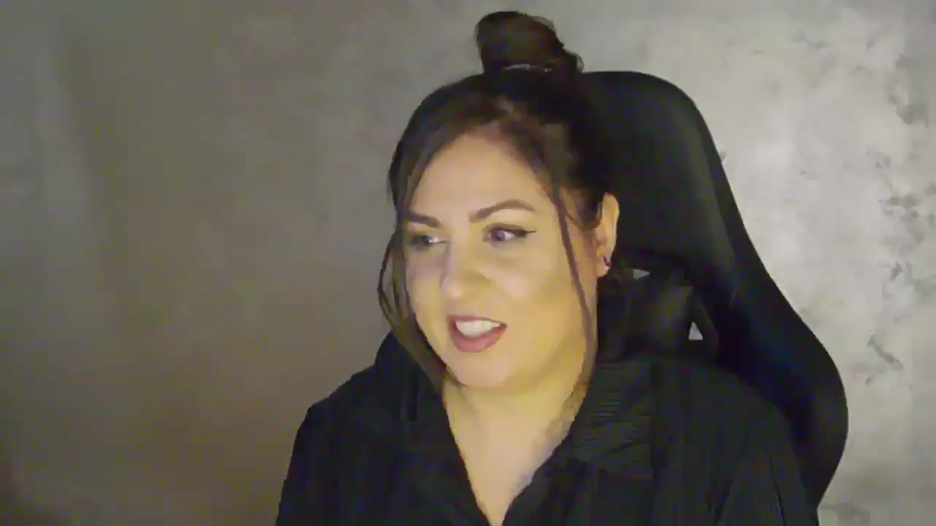 Gallery image thumbnail from NotVanilla's myfreecams stream on, 04/14/2026, 22:53 image 19 of 20