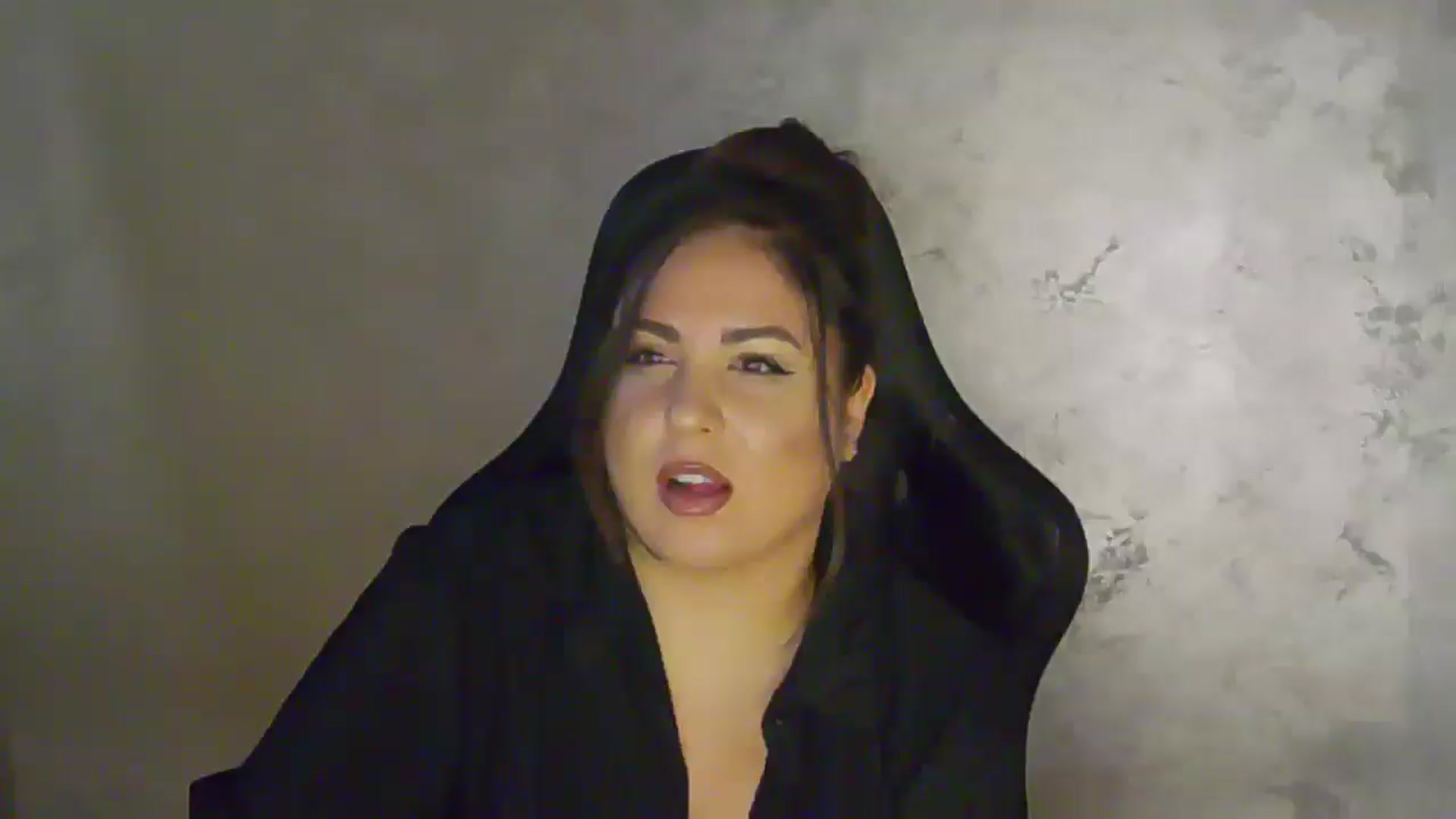 Gallery image thumbnail from NotVanilla's myfreecams stream on, 04/14/2026, 22:53 image 13 of 20