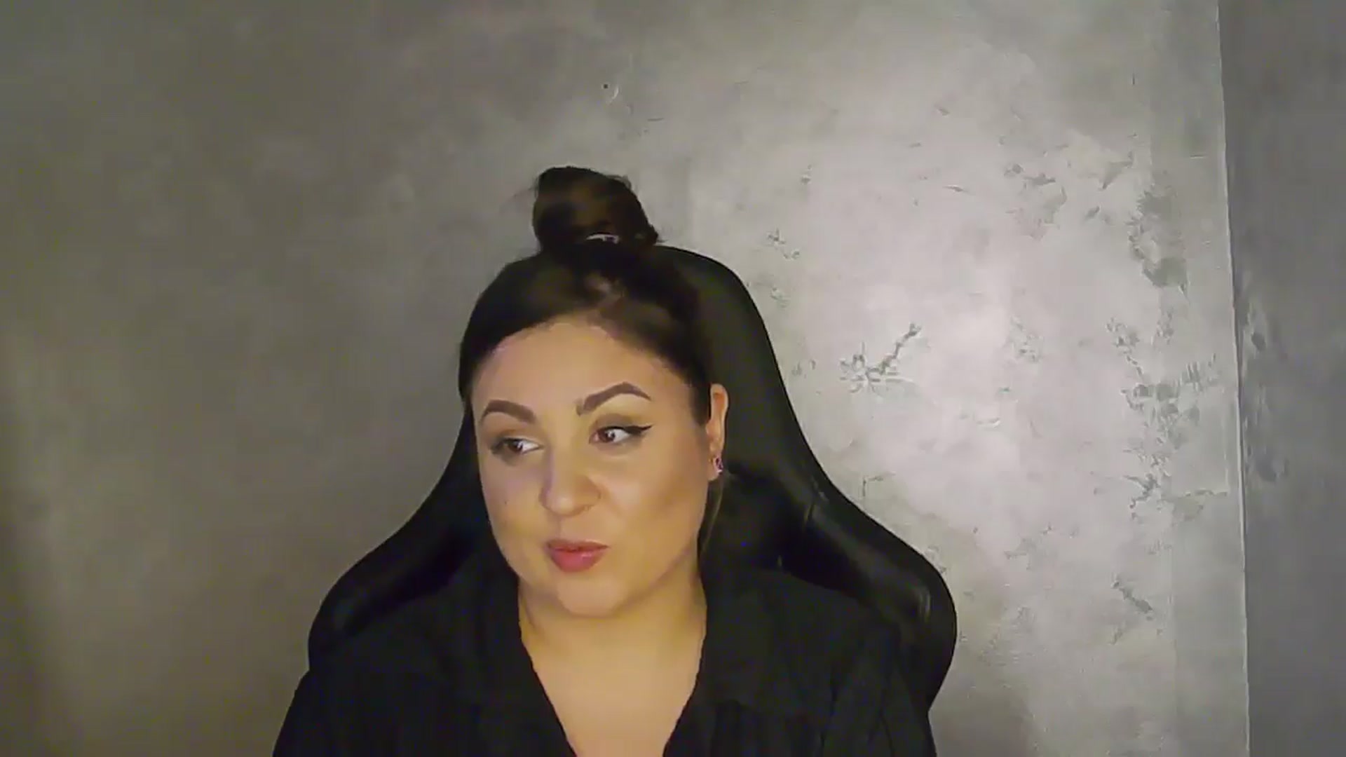 Gallery image thumbnail from NotVanilla's myfreecams stream on, 04/15/2026, 02:04 image 11 of 20