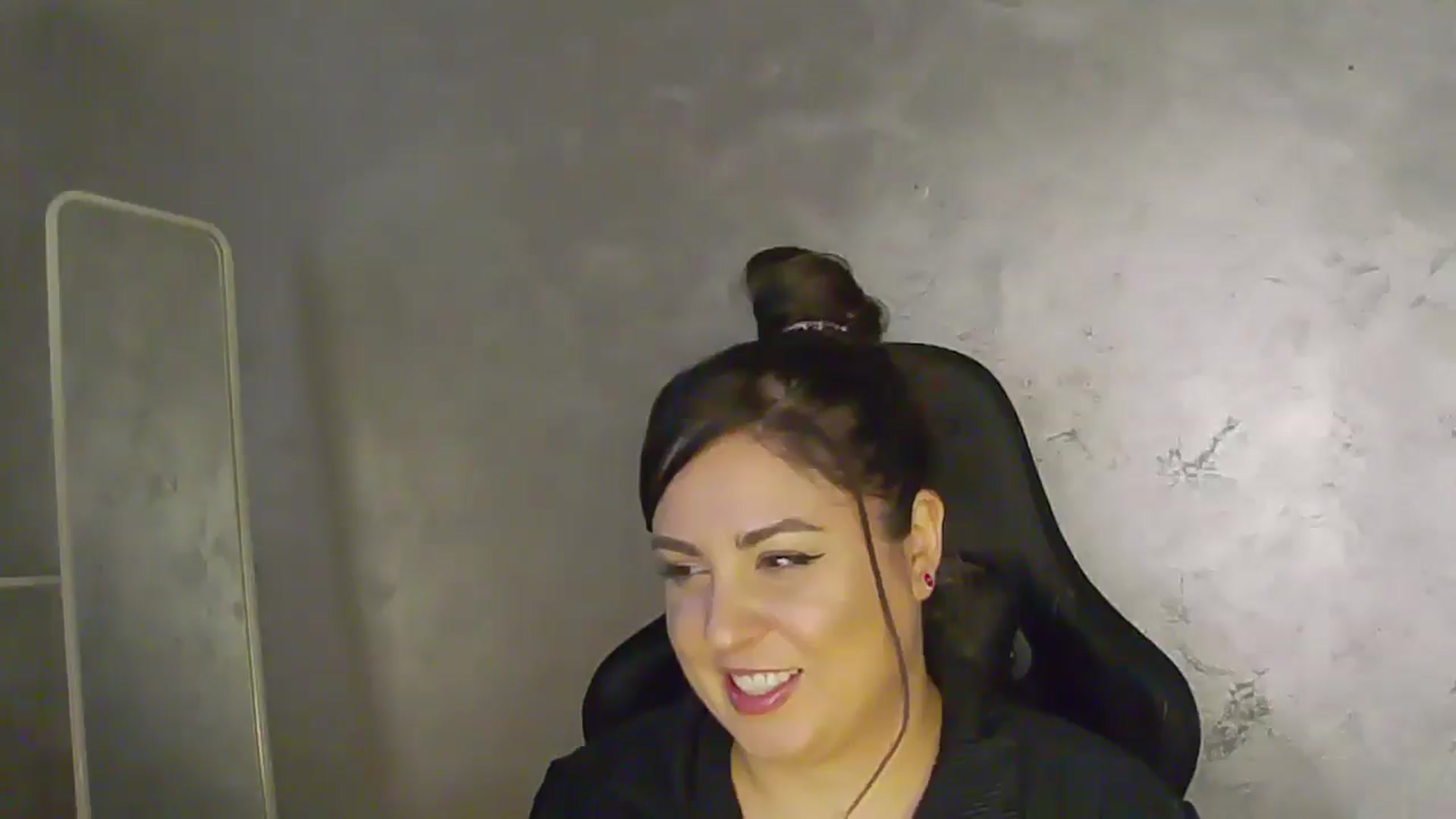 Gallery image thumbnail from NotVanilla's myfreecams stream on, 04/15/2026, 02:04 image 2 of 20