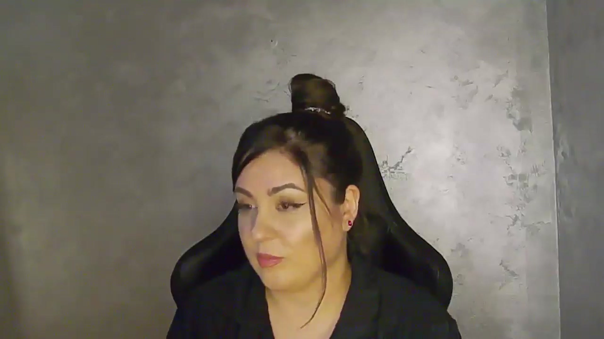 Gallery image thumbnail from NotVanilla's myfreecams stream on, 04/15/2026, 02:04 image 8 of 20